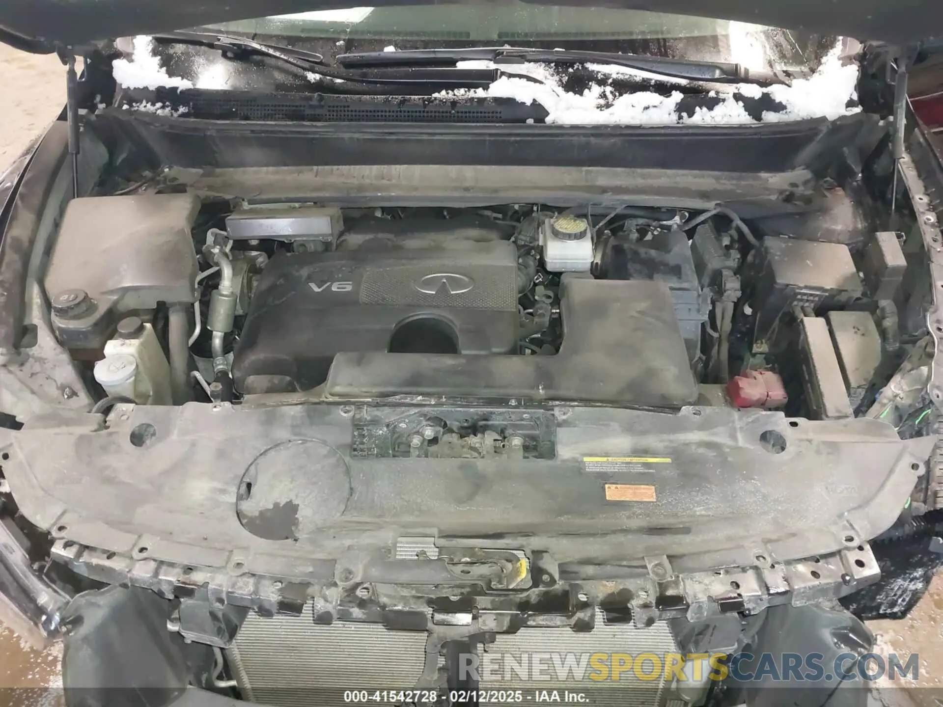 10 Photograph of a damaged car 5N1DL0MM9KC520393 INFINITI QX60 2019