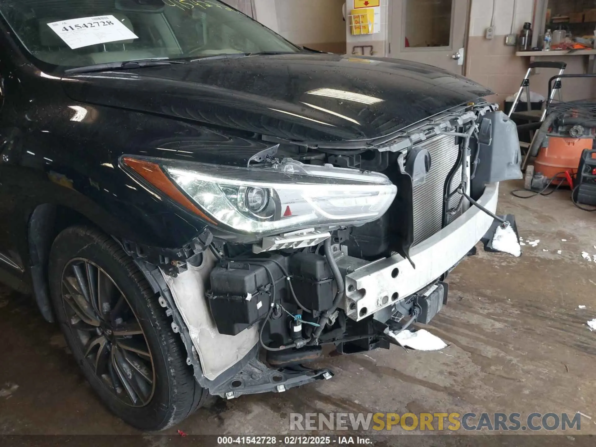 20 Photograph of a damaged car 5N1DL0MM9KC520393 INFINITI QX60 2019