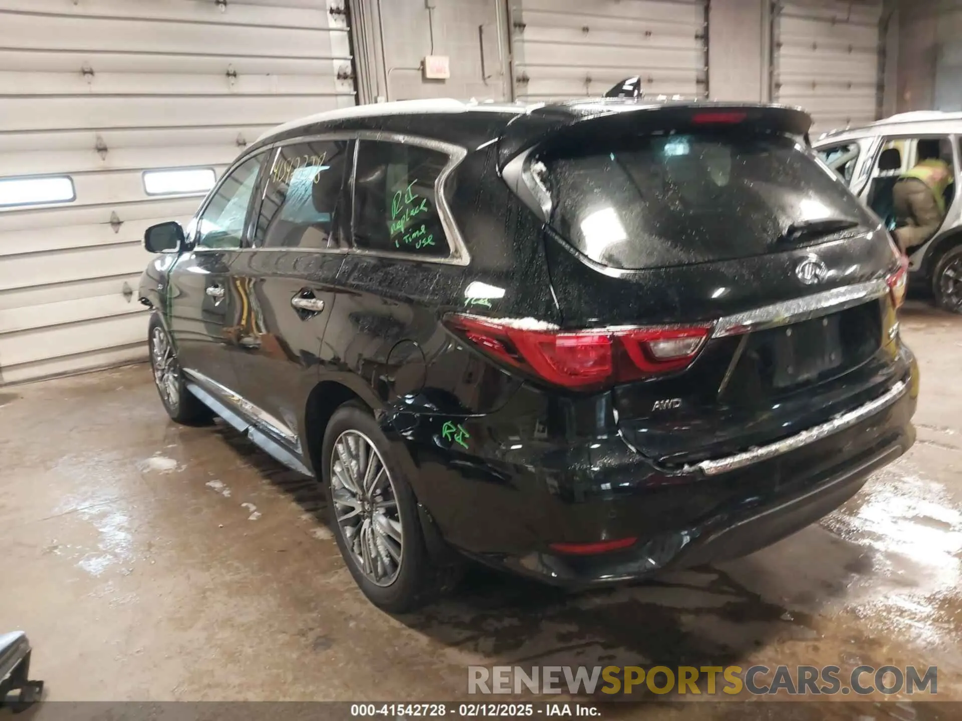 3 Photograph of a damaged car 5N1DL0MM9KC520393 INFINITI QX60 2019