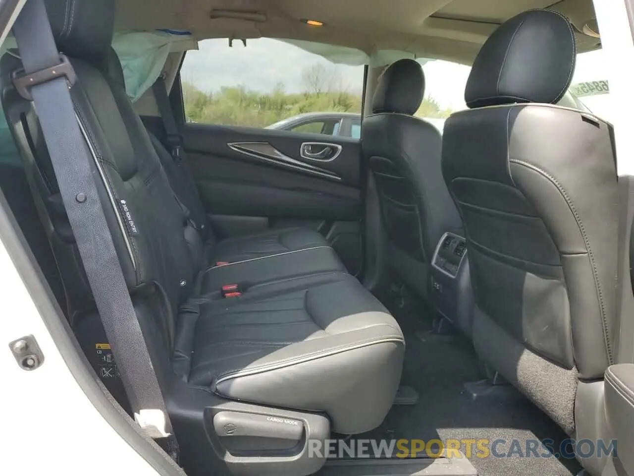 11 Photograph of a damaged car 5N1DL0MM9KC561865 INFINITI QX60 2019
