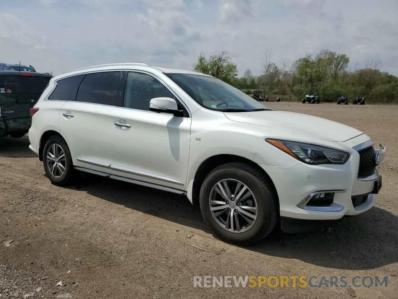 4 Photograph of a damaged car 5N1DL0MM9KC561865 INFINITI QX60 2019