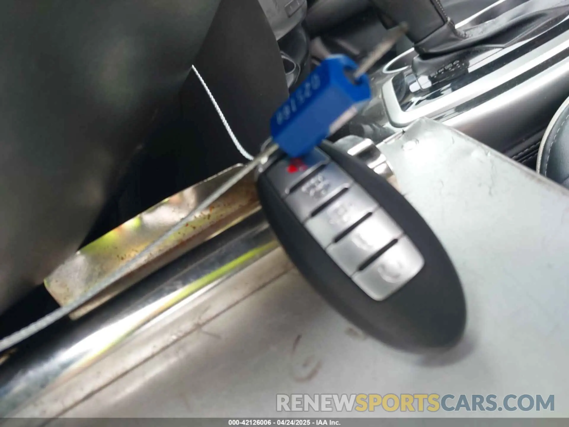 11 Photograph of a damaged car 5N1DL0MM9KC568038 INFINITI QX60 2019