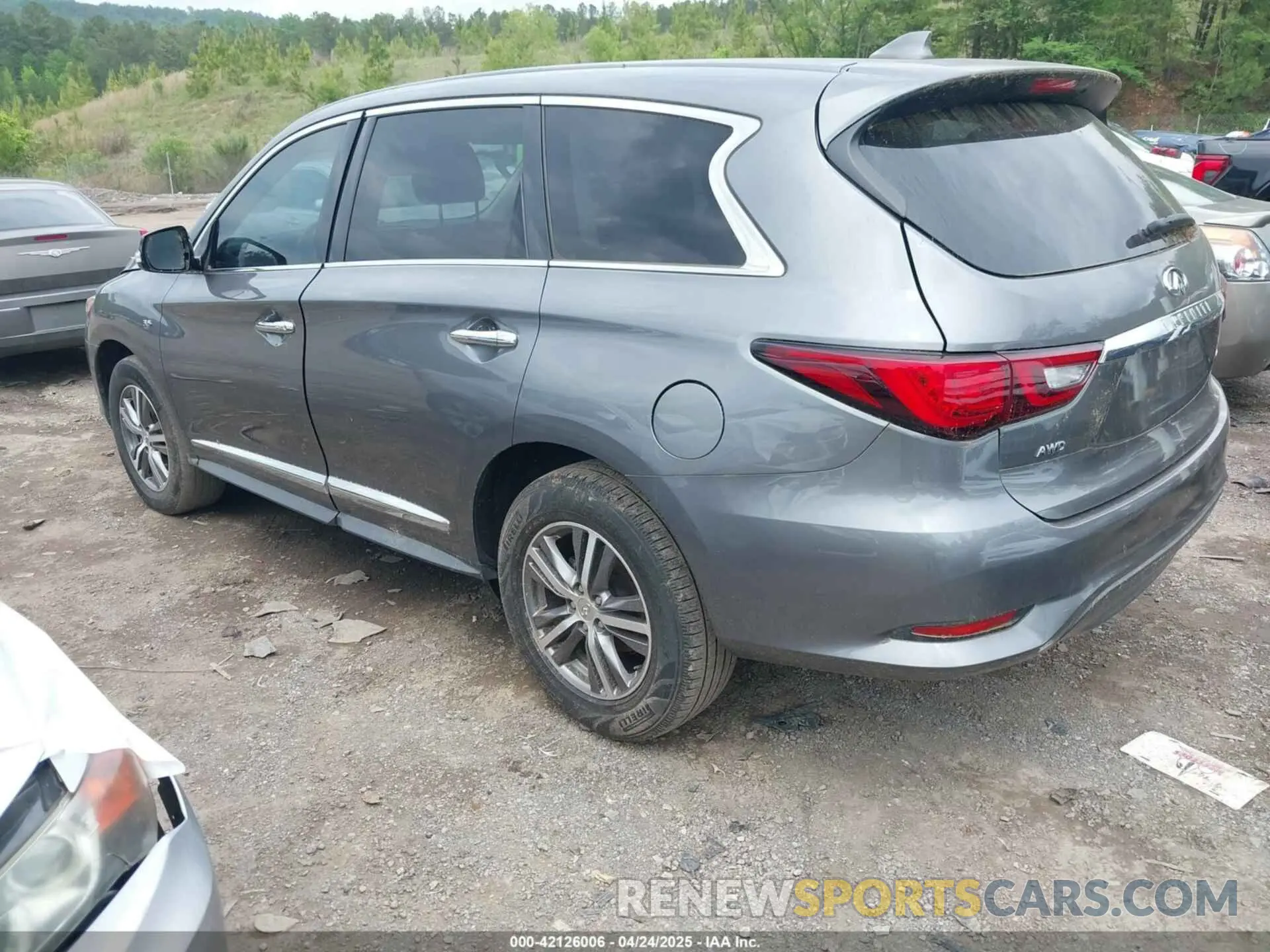 3 Photograph of a damaged car 5N1DL0MM9KC568038 INFINITI QX60 2019