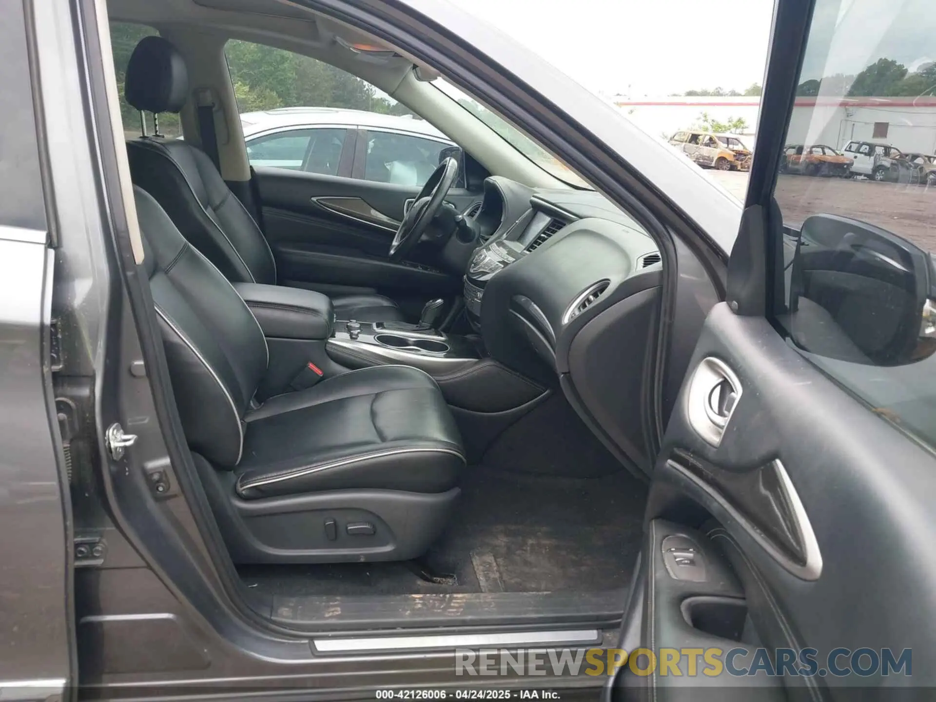 5 Photograph of a damaged car 5N1DL0MM9KC568038 INFINITI QX60 2019