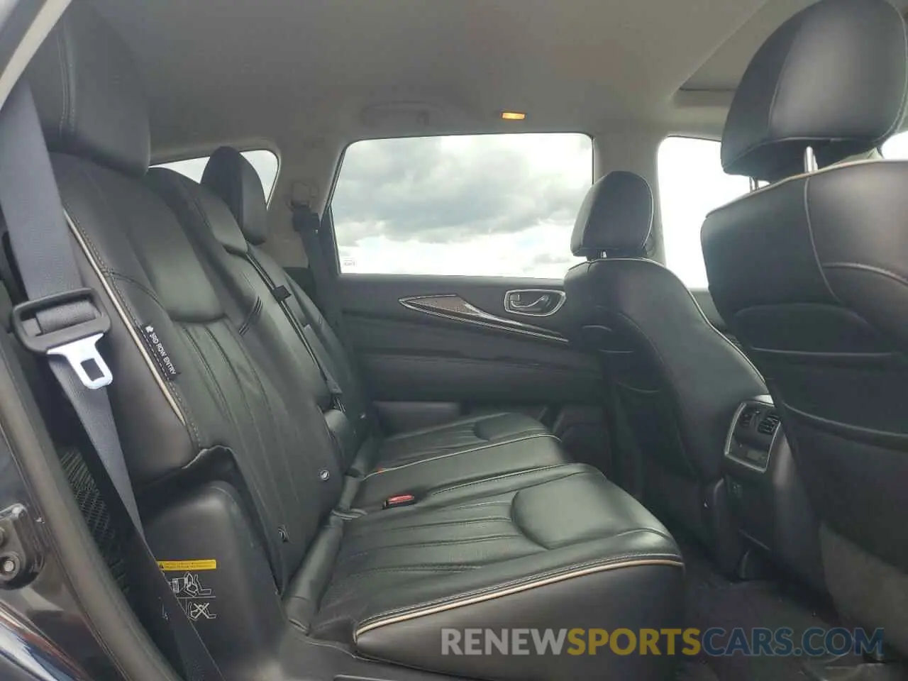 11 Photograph of a damaged car 5N1DL0MMXKC503487 INFINITI QX60 2019