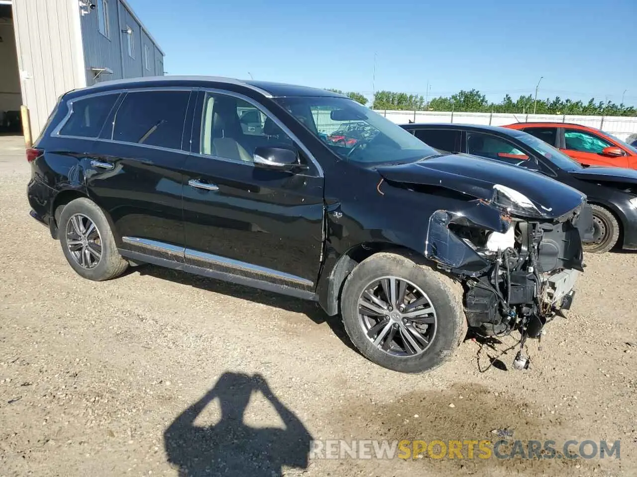 4 Photograph of a damaged car 5N1DL0MMXKC512304 INFINITI QX60 2019