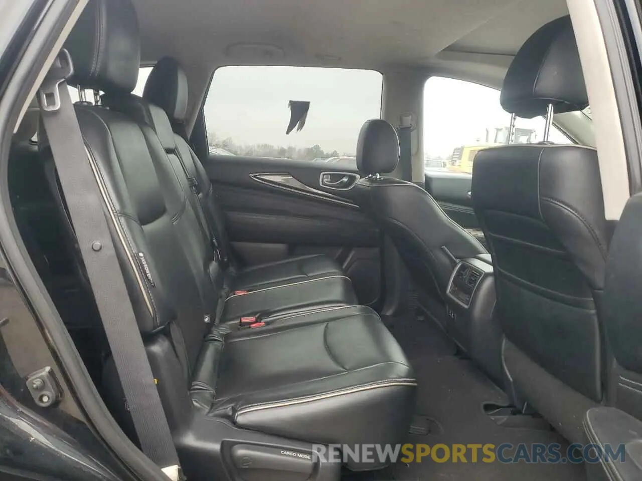11 Photograph of a damaged car 5N1DL0MMXKC566279 INFINITI QX60 2019