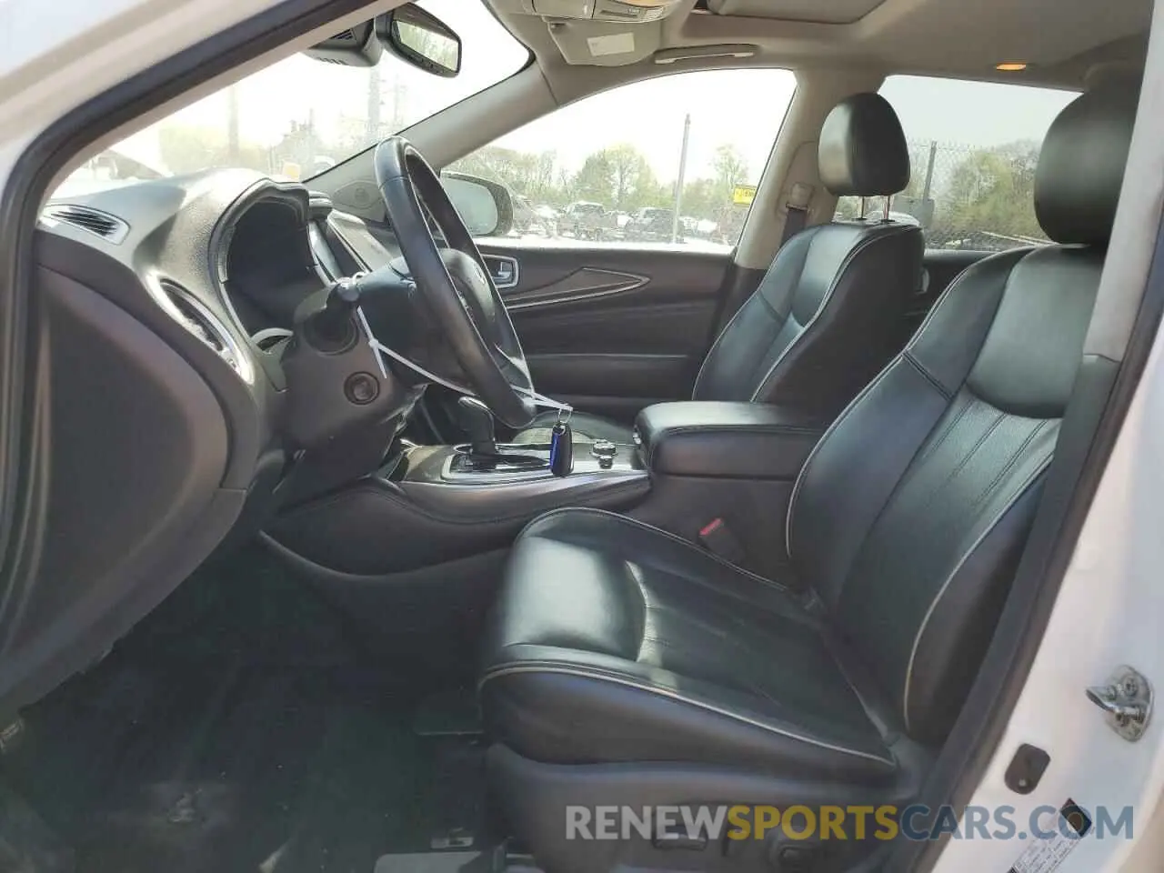 7 Photograph of a damaged car 5N1DL0MMXKC567027 INFINITI QX60 2019