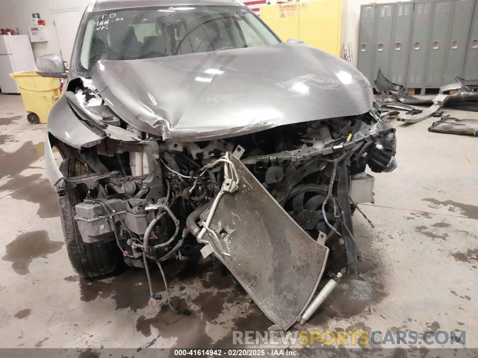 6 Photograph of a damaged car 5N1DL0MN0KC518816 INFINITI QX60 2019