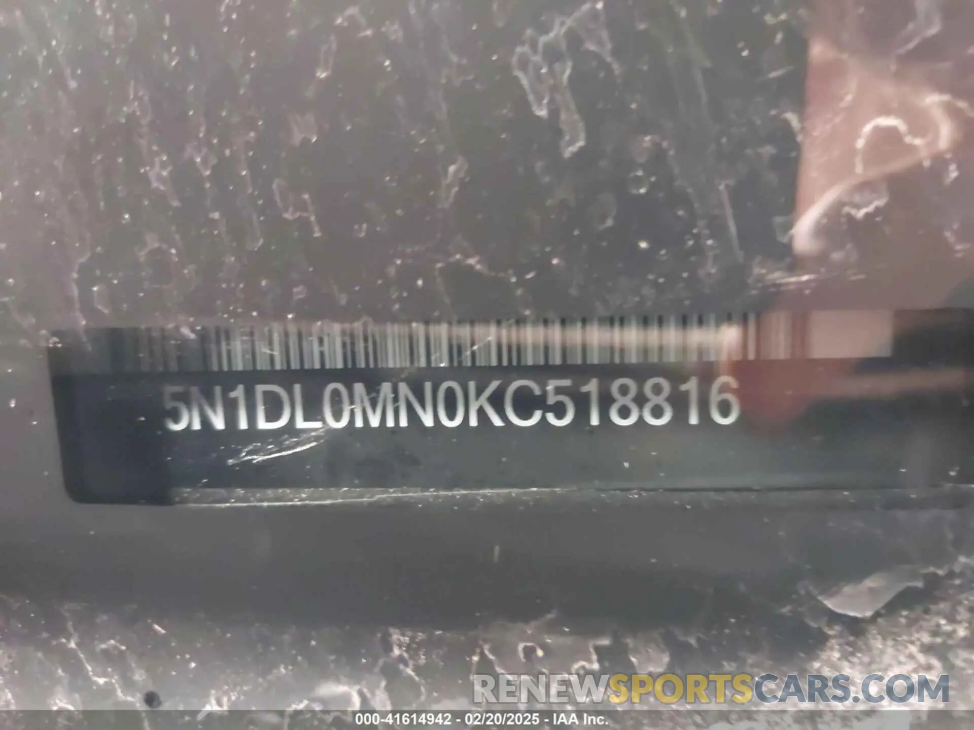 9 Photograph of a damaged car 5N1DL0MN0KC518816 INFINITI QX60 2019