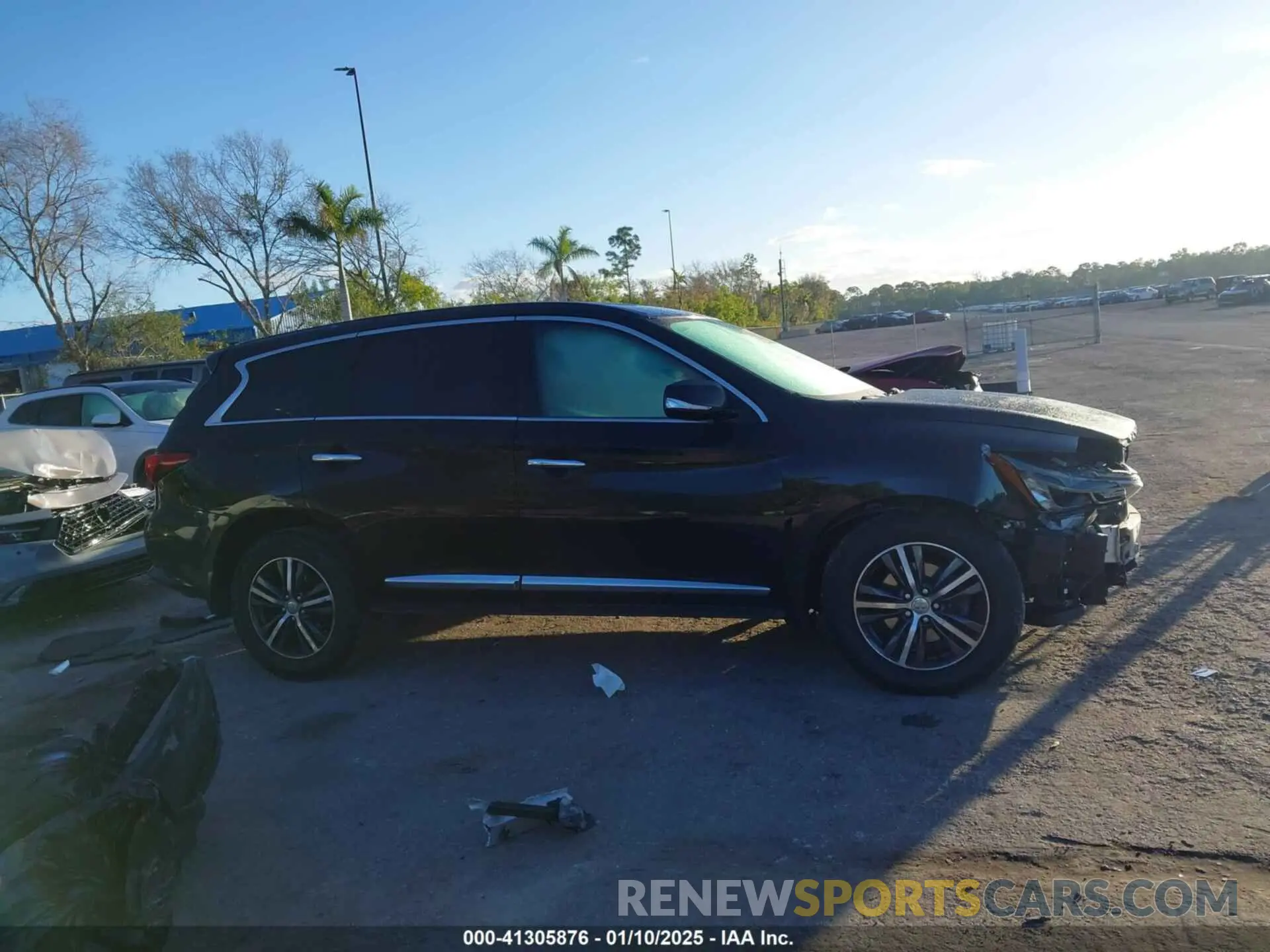 13 Photograph of a damaged car 5N1DL0MN0KC548592 INFINITI QX60 2019