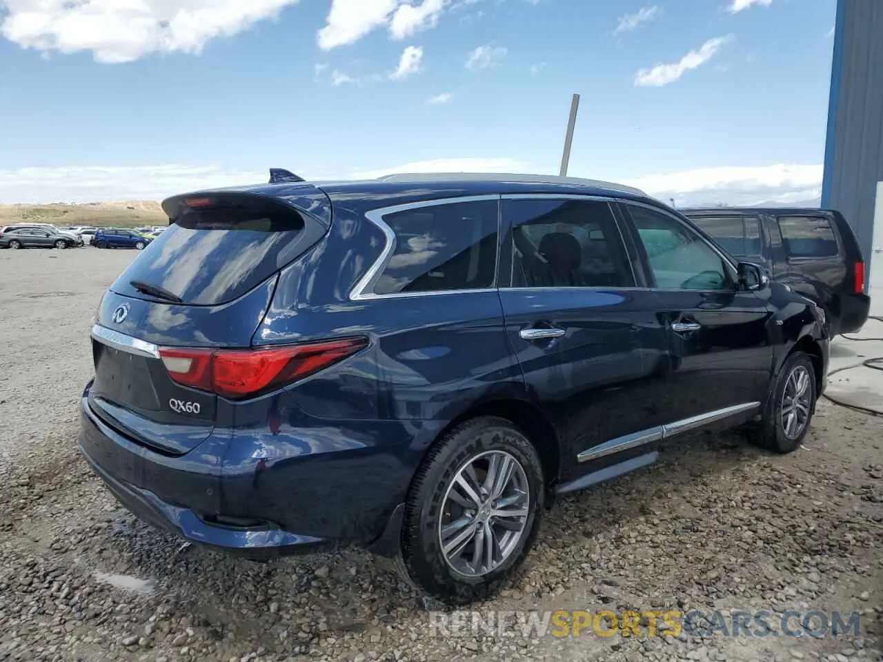 3 Photograph of a damaged car 5N1DL0MN0KC569460 INFINITI QX60 2019