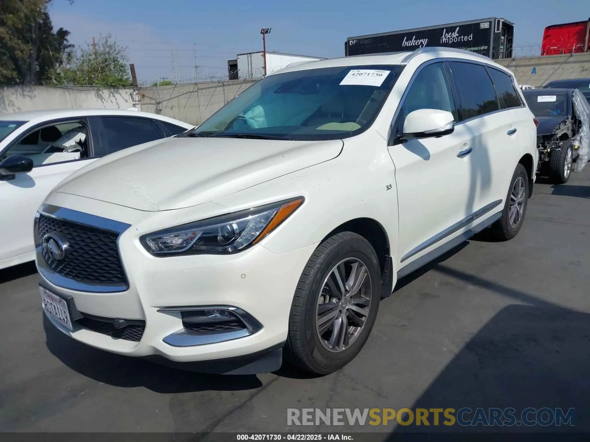 2 Photograph of a damaged car 5N1DL0MN1KC525483 INFINITI QX60 2019