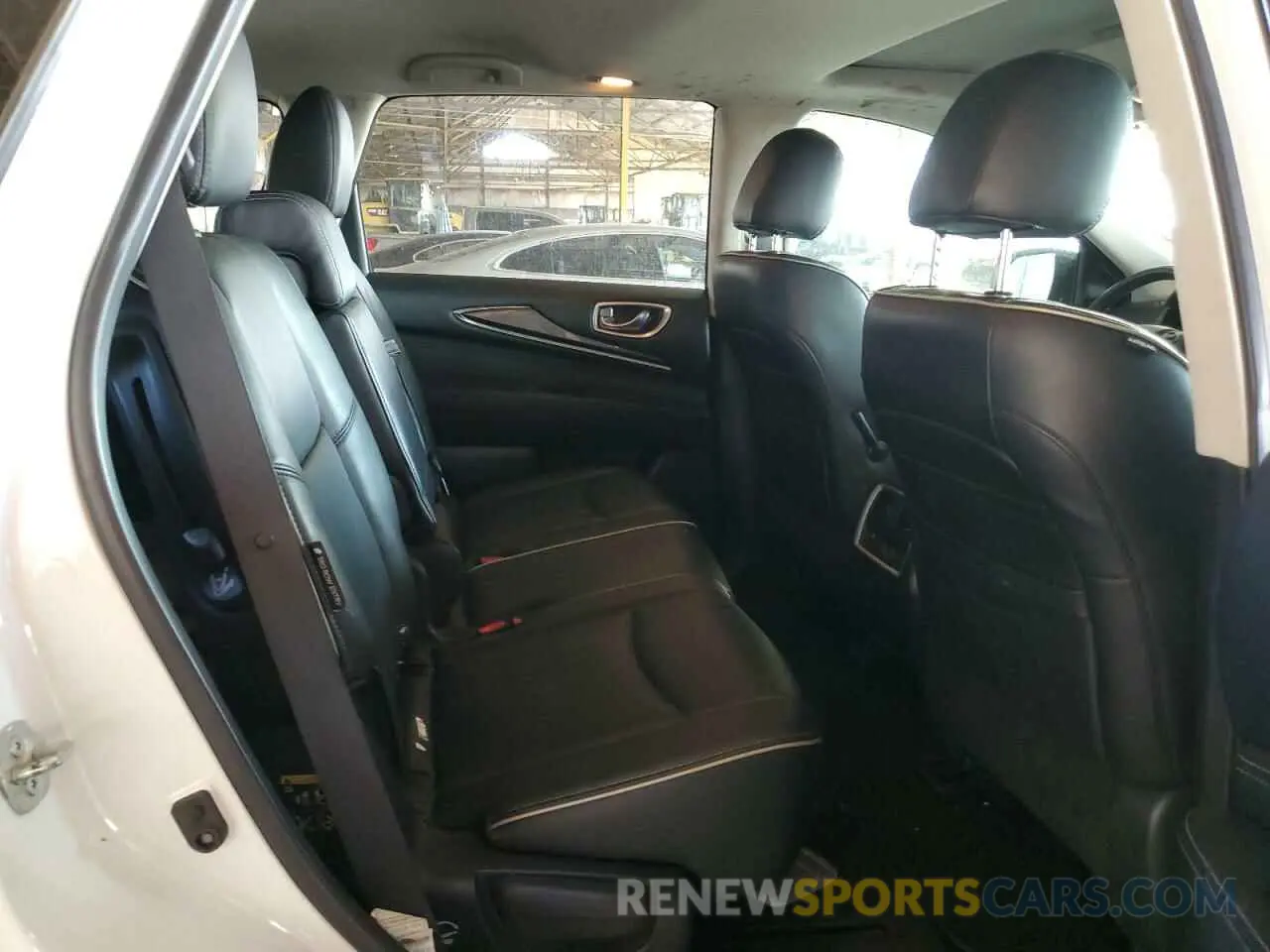 11 Photograph of a damaged car 5N1DL0MN2KC503153 INFINITI QX60 2019