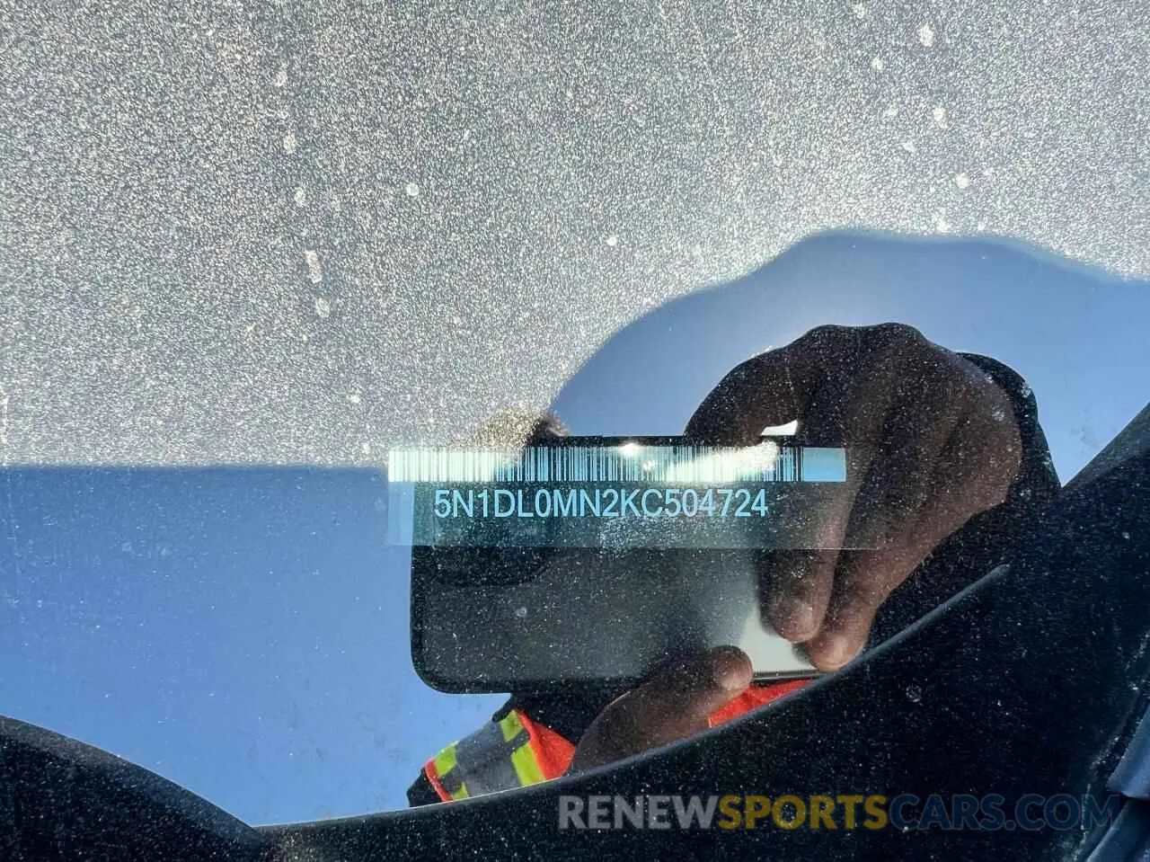 12 Photograph of a damaged car 5N1DL0MN2KC504724 INFINITI QX60 2019