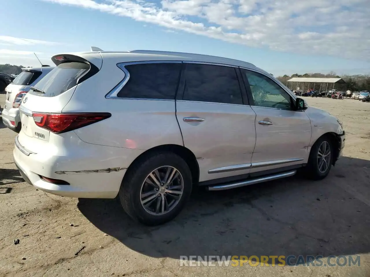 3 Photograph of a damaged car 5N1DL0MN2KC504724 INFINITI QX60 2019