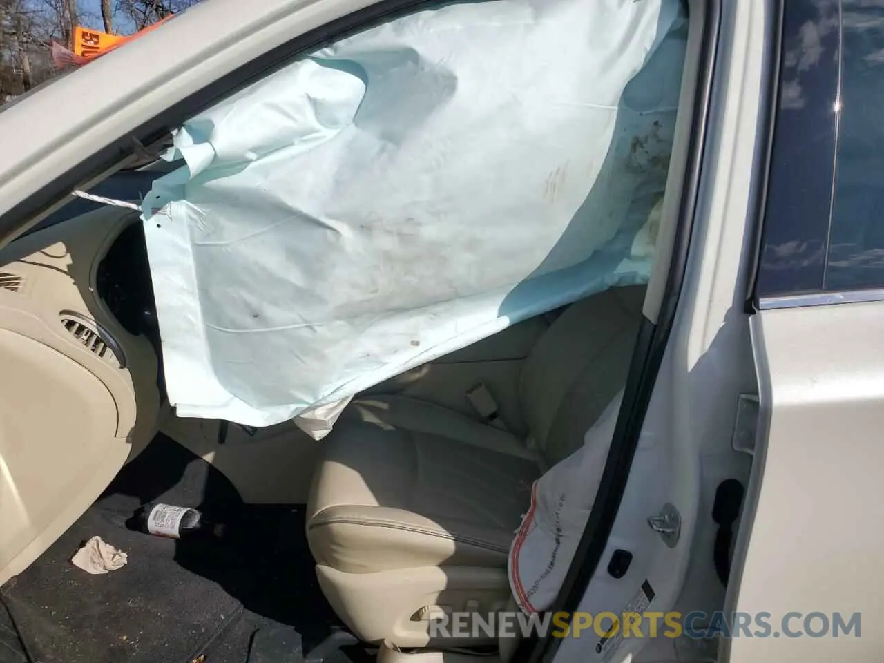 7 Photograph of a damaged car 5N1DL0MN2KC504724 INFINITI QX60 2019