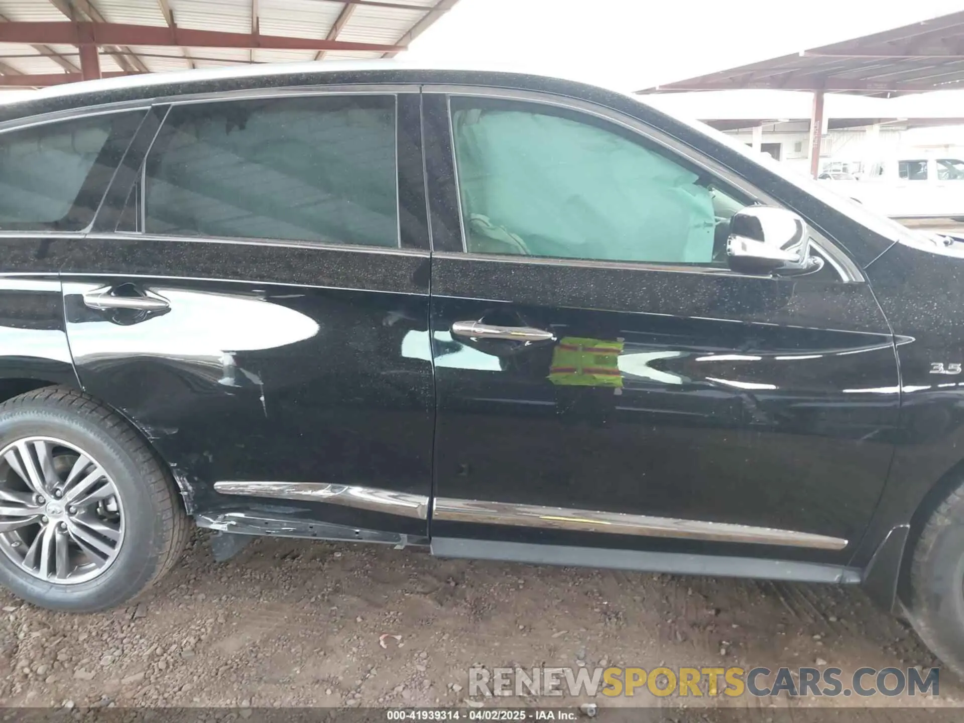 14 Photograph of a damaged car 5N1DL0MN2KC509289 INFINITI QX60 2019