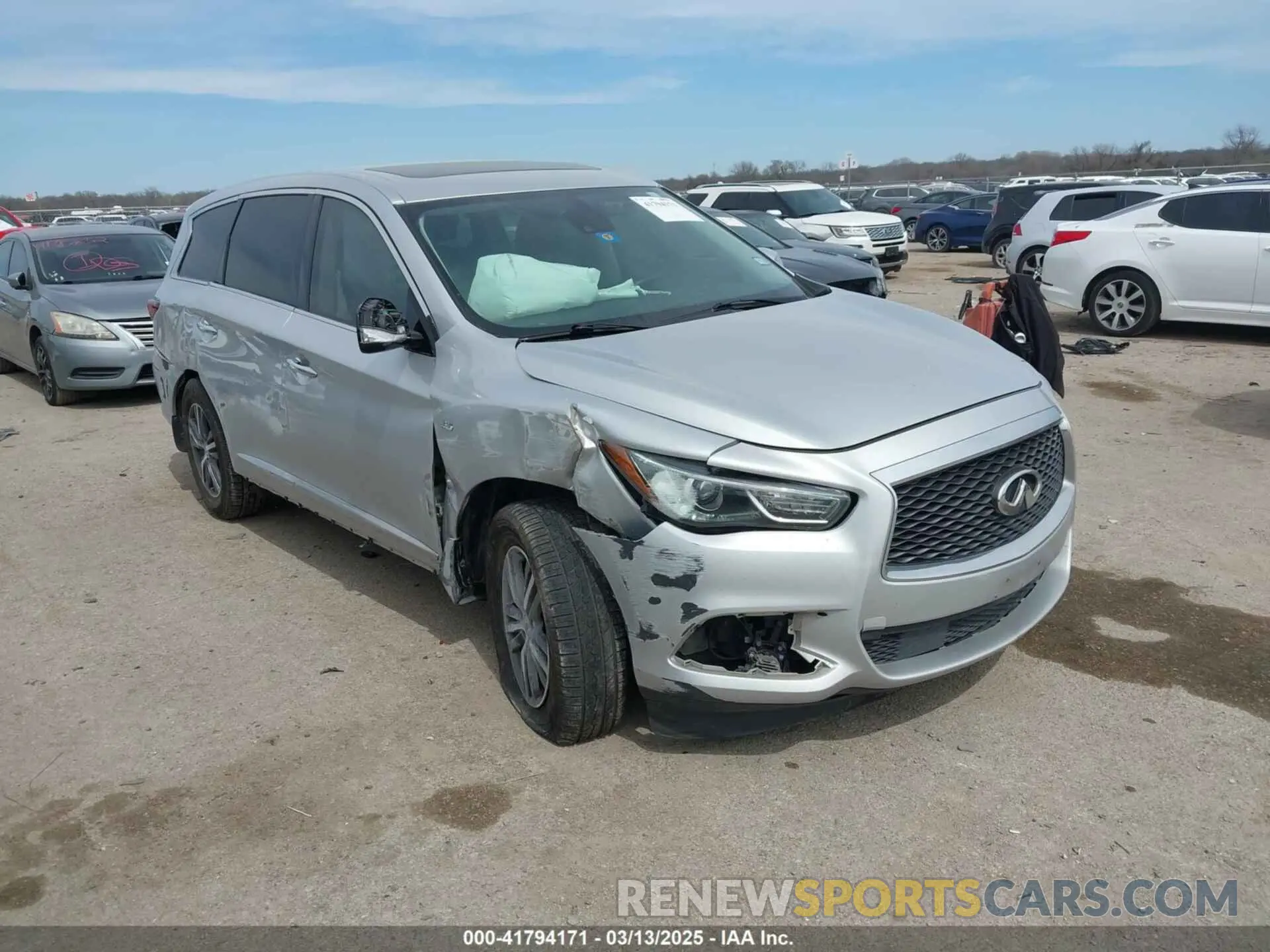 1 Photograph of a damaged car 5N1DL0MN3KC548764 INFINITI QX60 2019