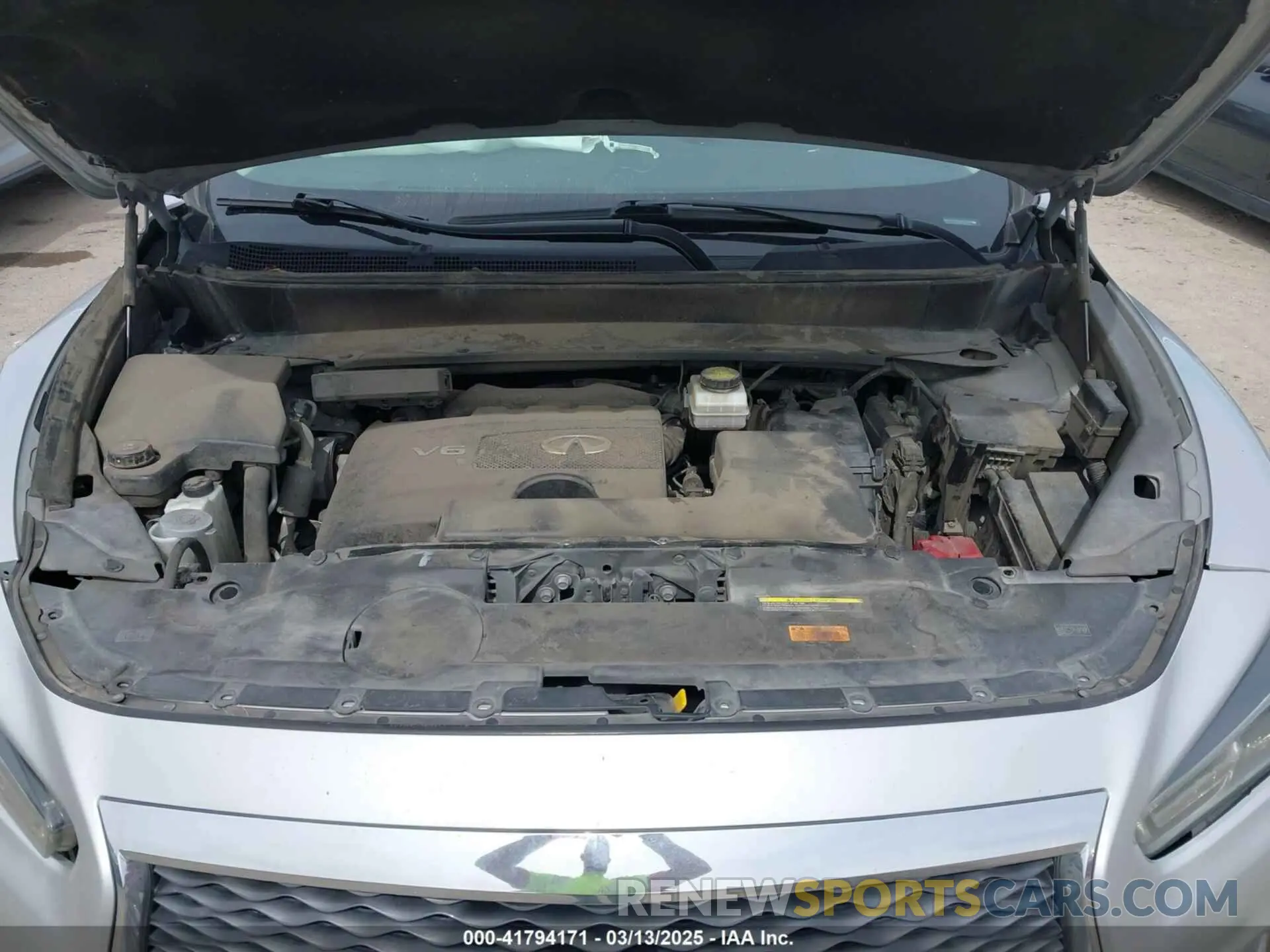 10 Photograph of a damaged car 5N1DL0MN3KC548764 INFINITI QX60 2019