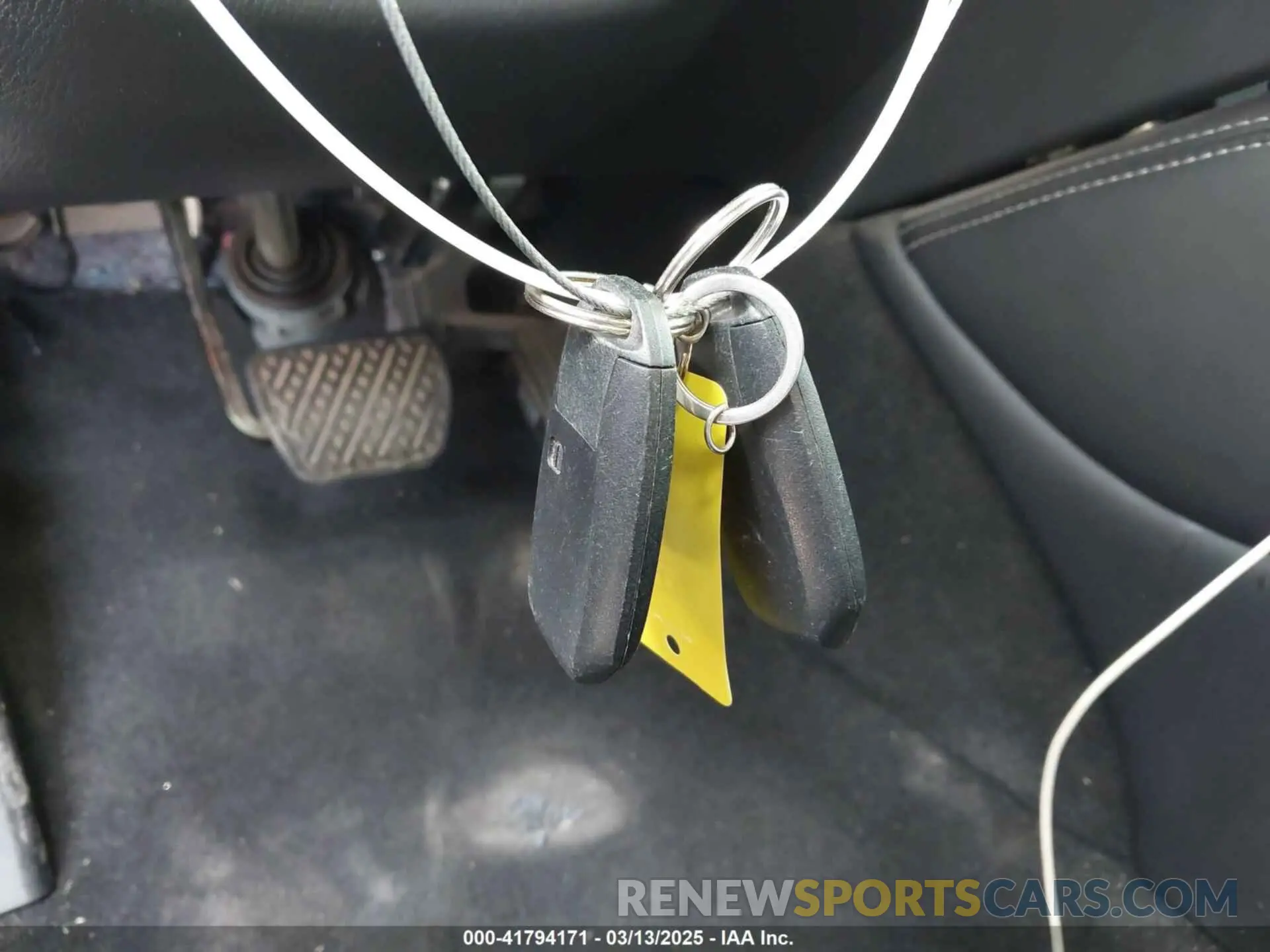 11 Photograph of a damaged car 5N1DL0MN3KC548764 INFINITI QX60 2019