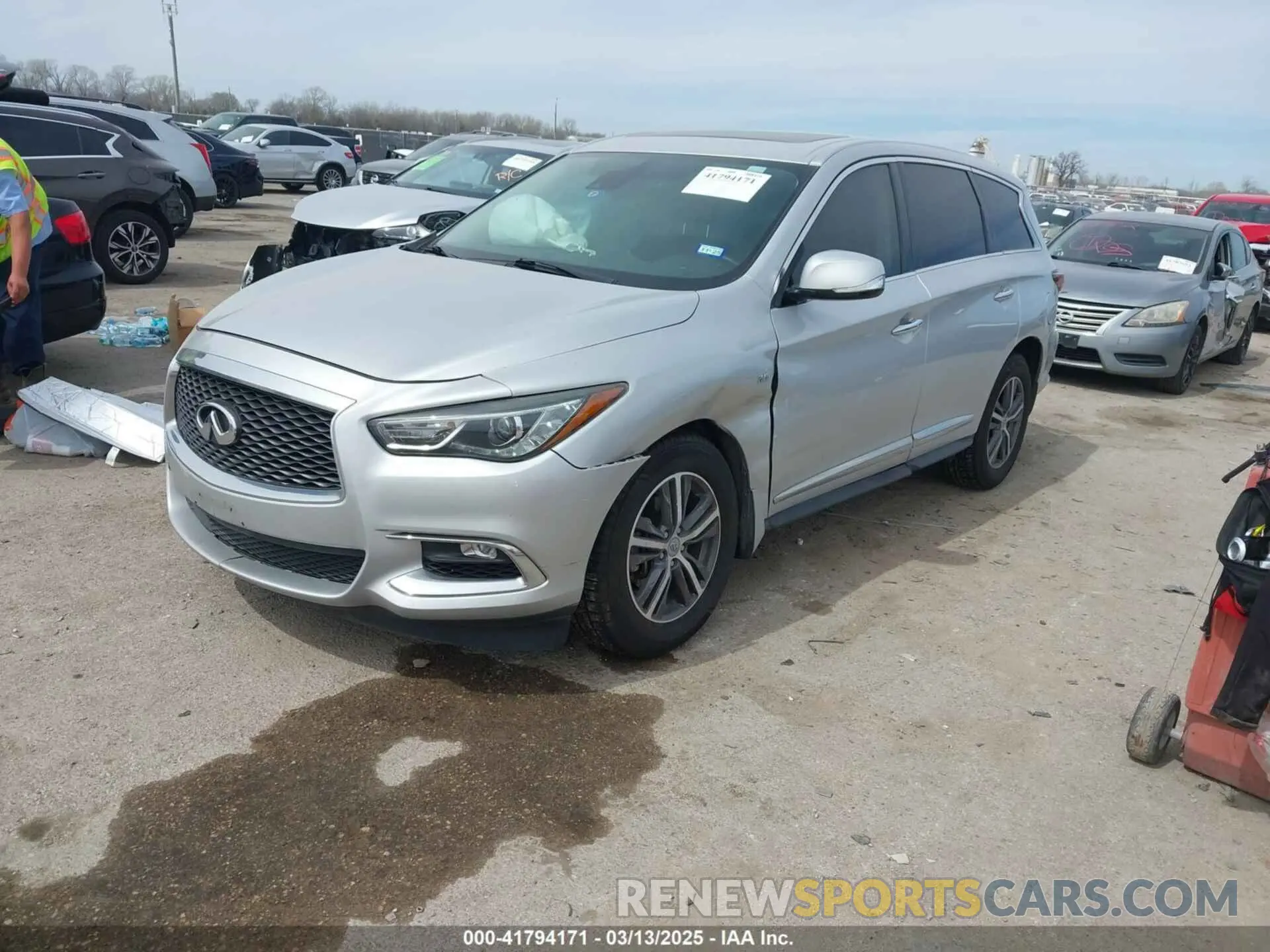 2 Photograph of a damaged car 5N1DL0MN3KC548764 INFINITI QX60 2019