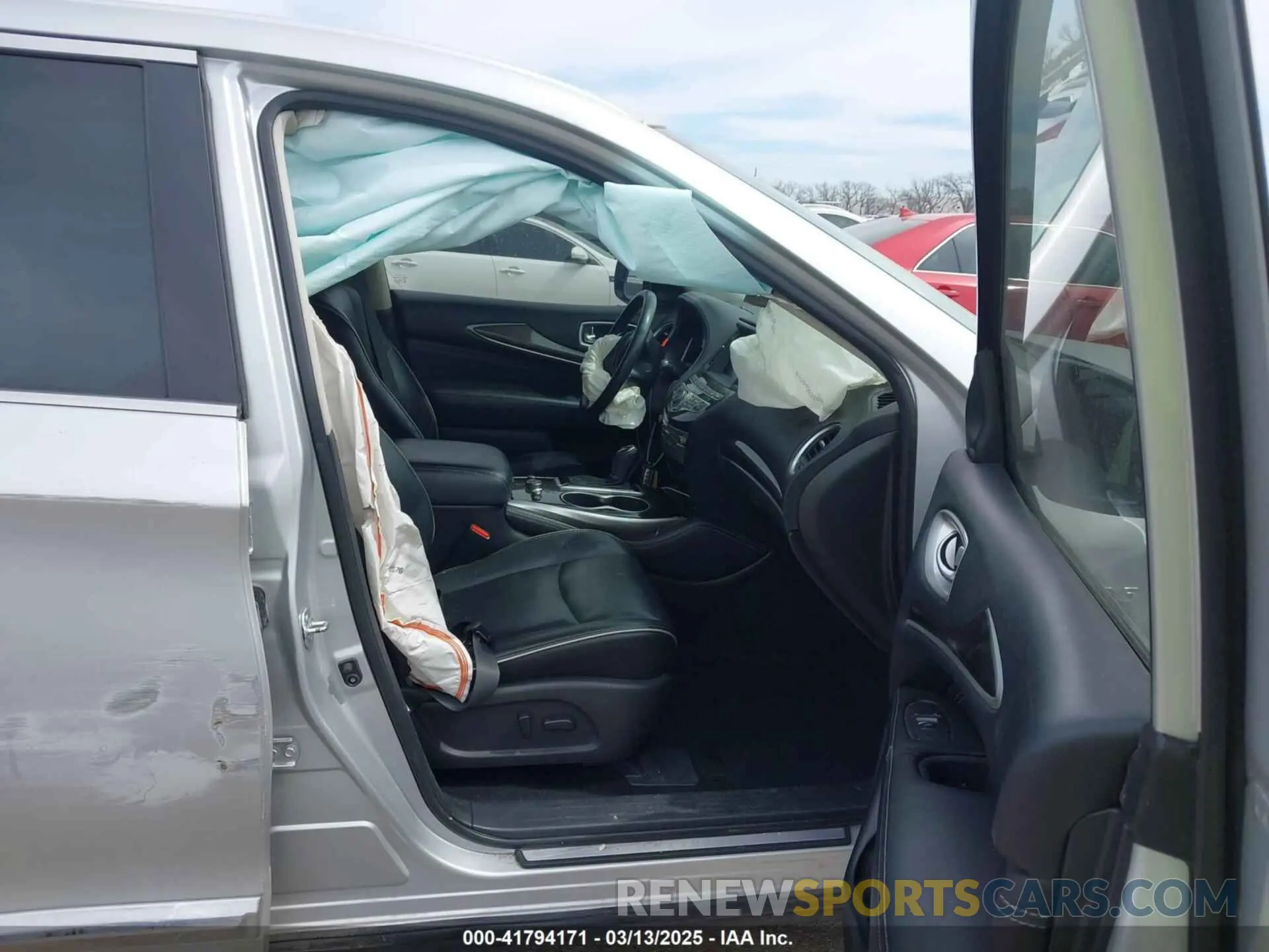 5 Photograph of a damaged car 5N1DL0MN3KC548764 INFINITI QX60 2019