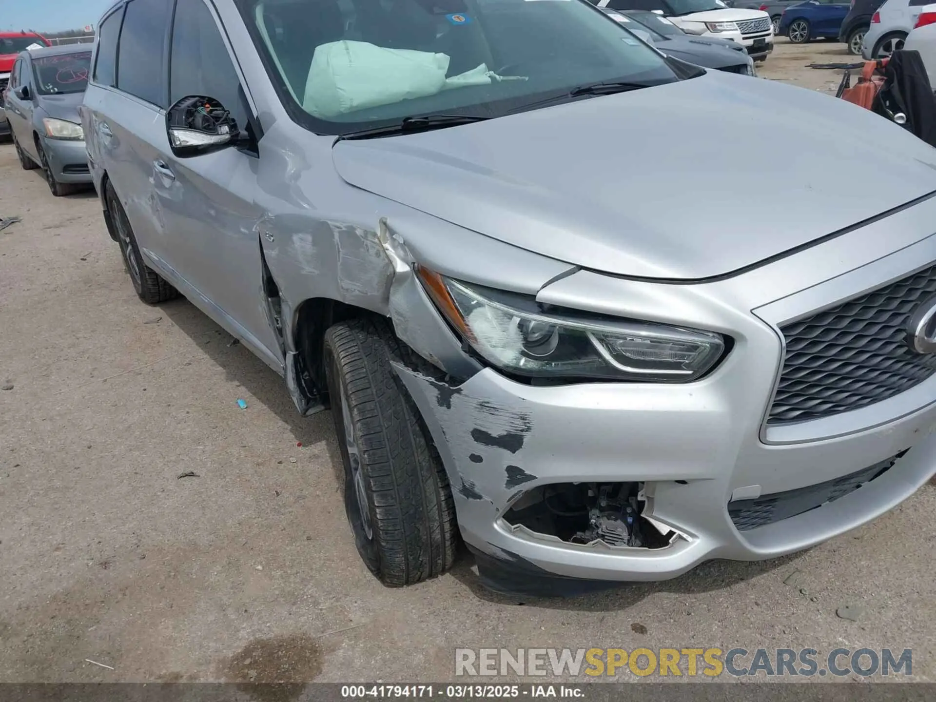 6 Photograph of a damaged car 5N1DL0MN3KC548764 INFINITI QX60 2019