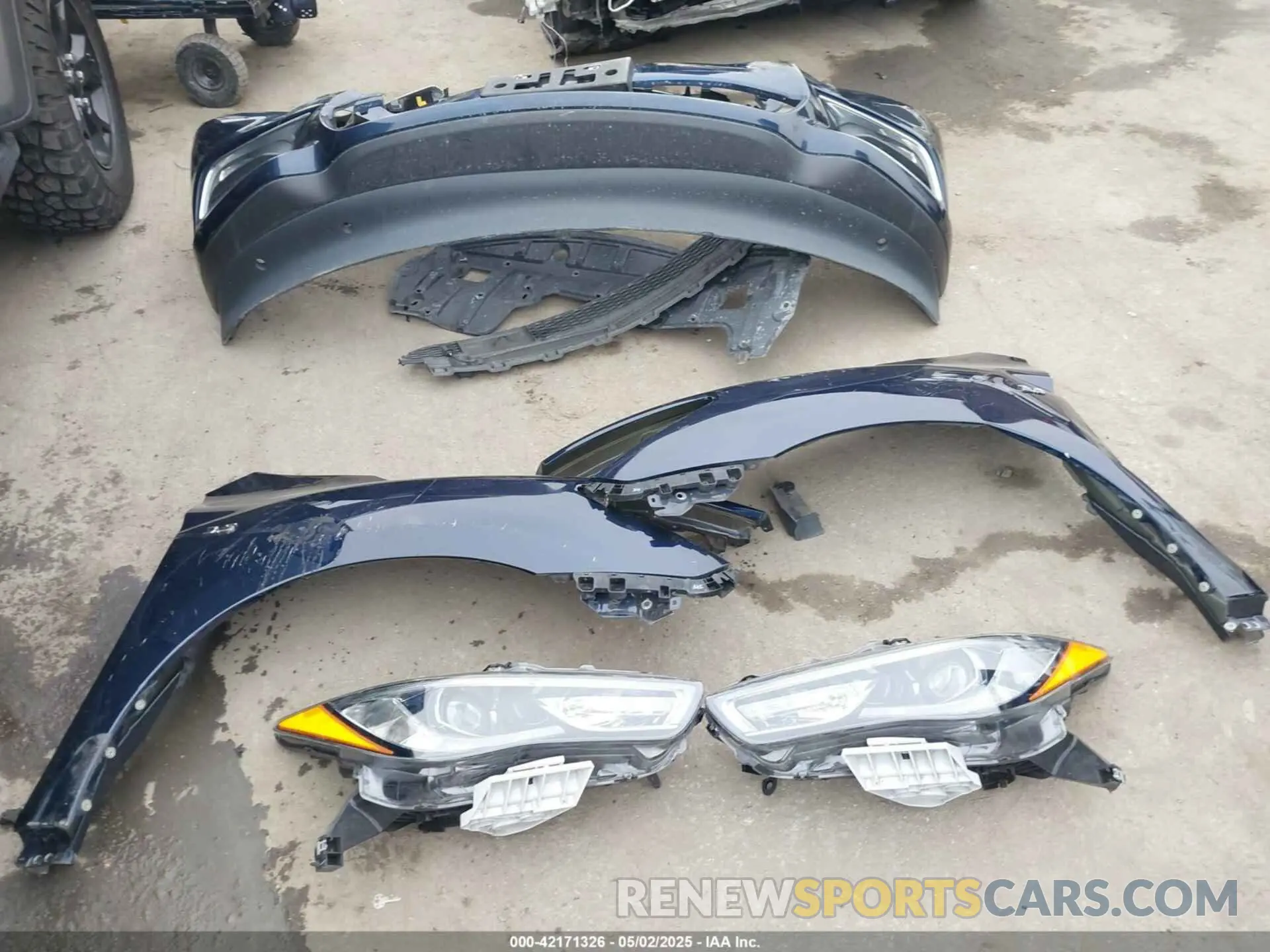 12 Photograph of a damaged car 5N1DL0MN3KC558730 INFINITI QX60 2019