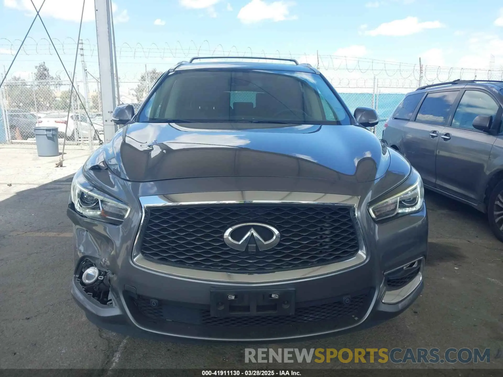 12 Photograph of a damaged car 5N1DL0MN3KC565998 INFINITI QX60 2019