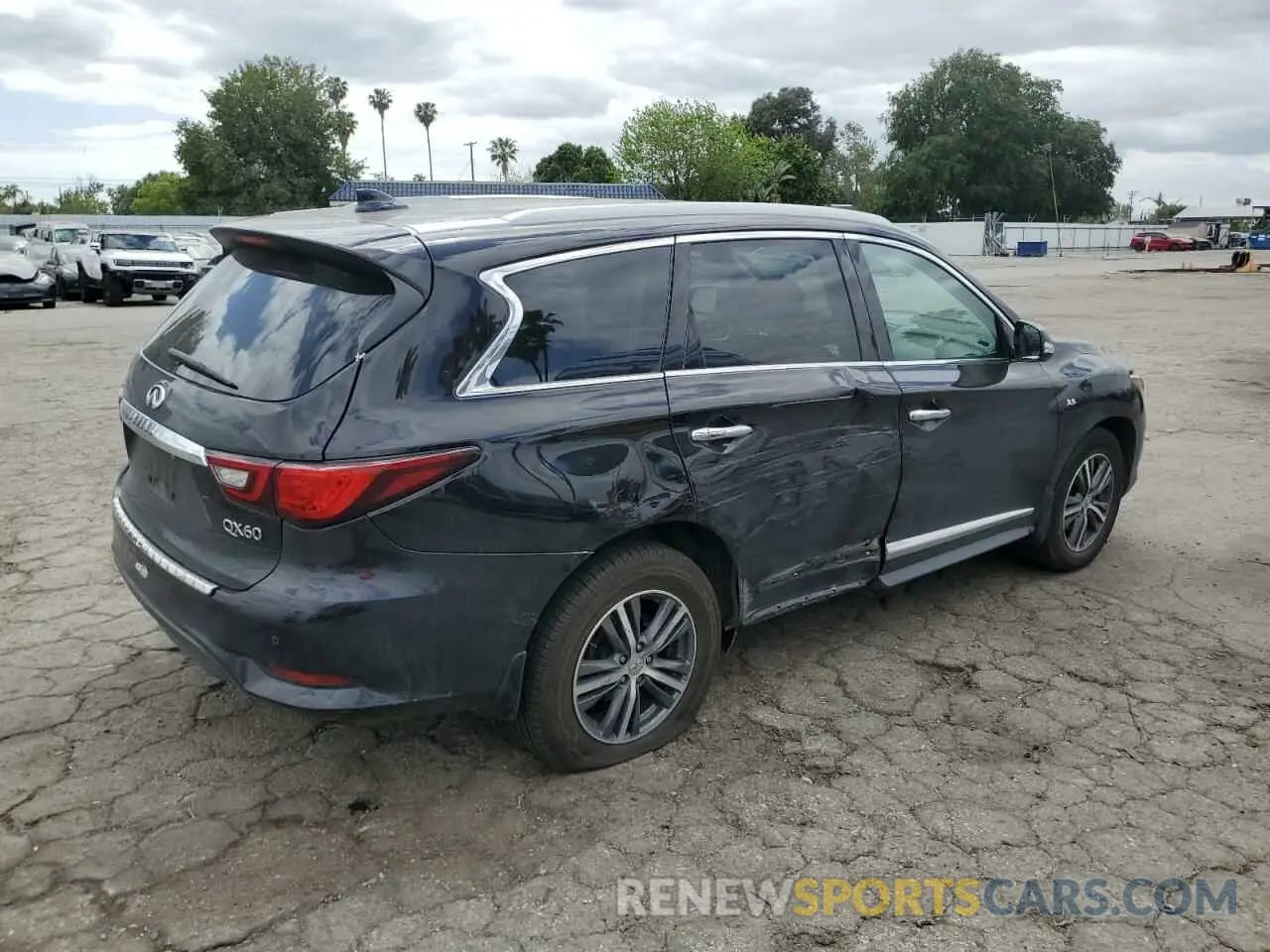 3 Photograph of a damaged car 5N1DL0MN4KC551544 INFINITI QX60 2019