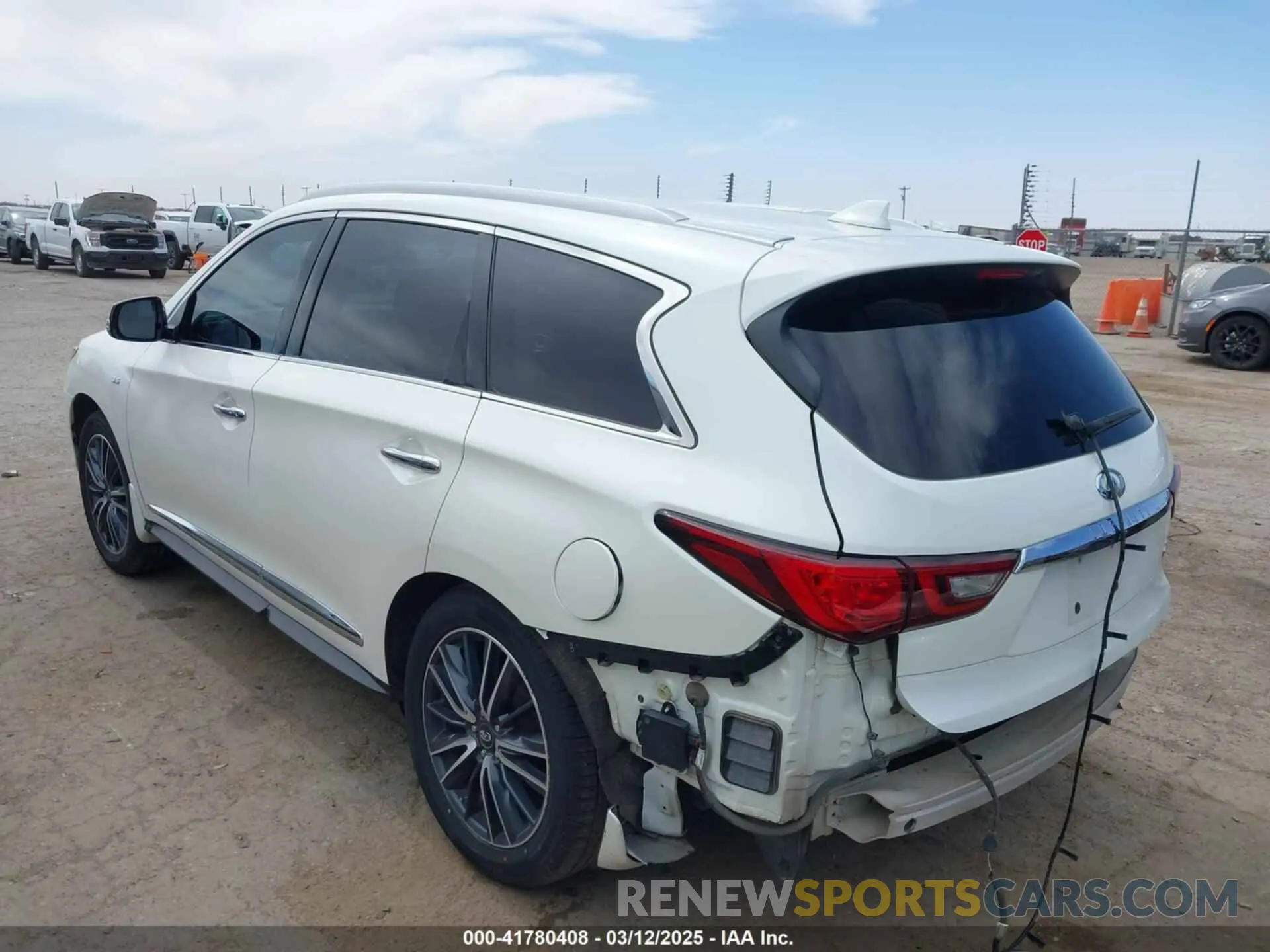 3 Photograph of a damaged car 5N1DL0MN5KC503552 INFINITI QX60 2019
