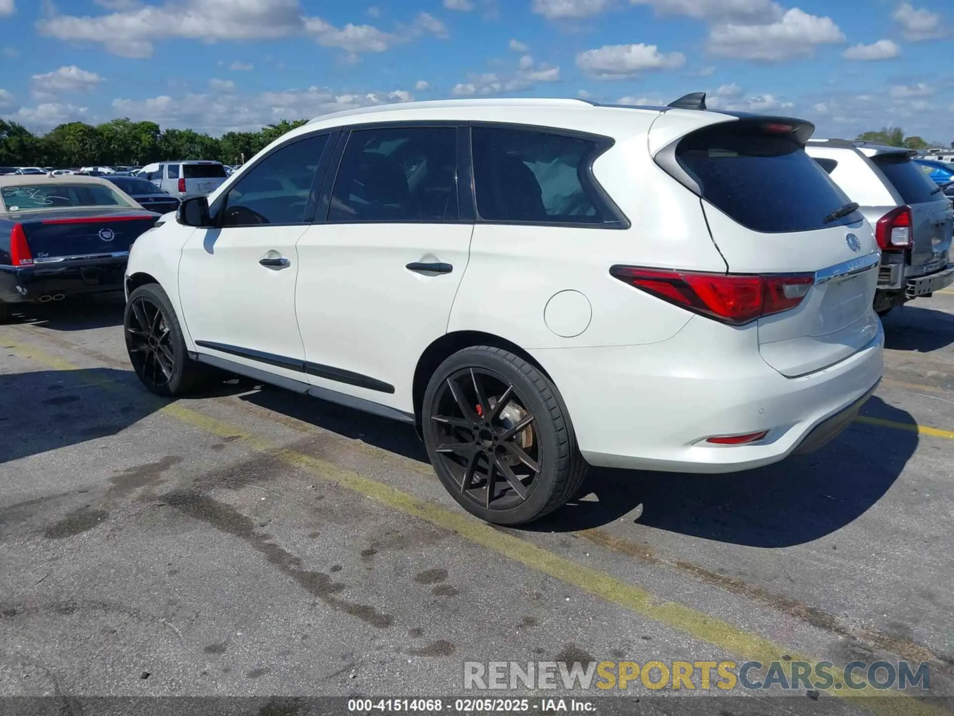3 Photograph of a damaged car 5N1DL0MN6KC502748 INFINITI QX60 2019