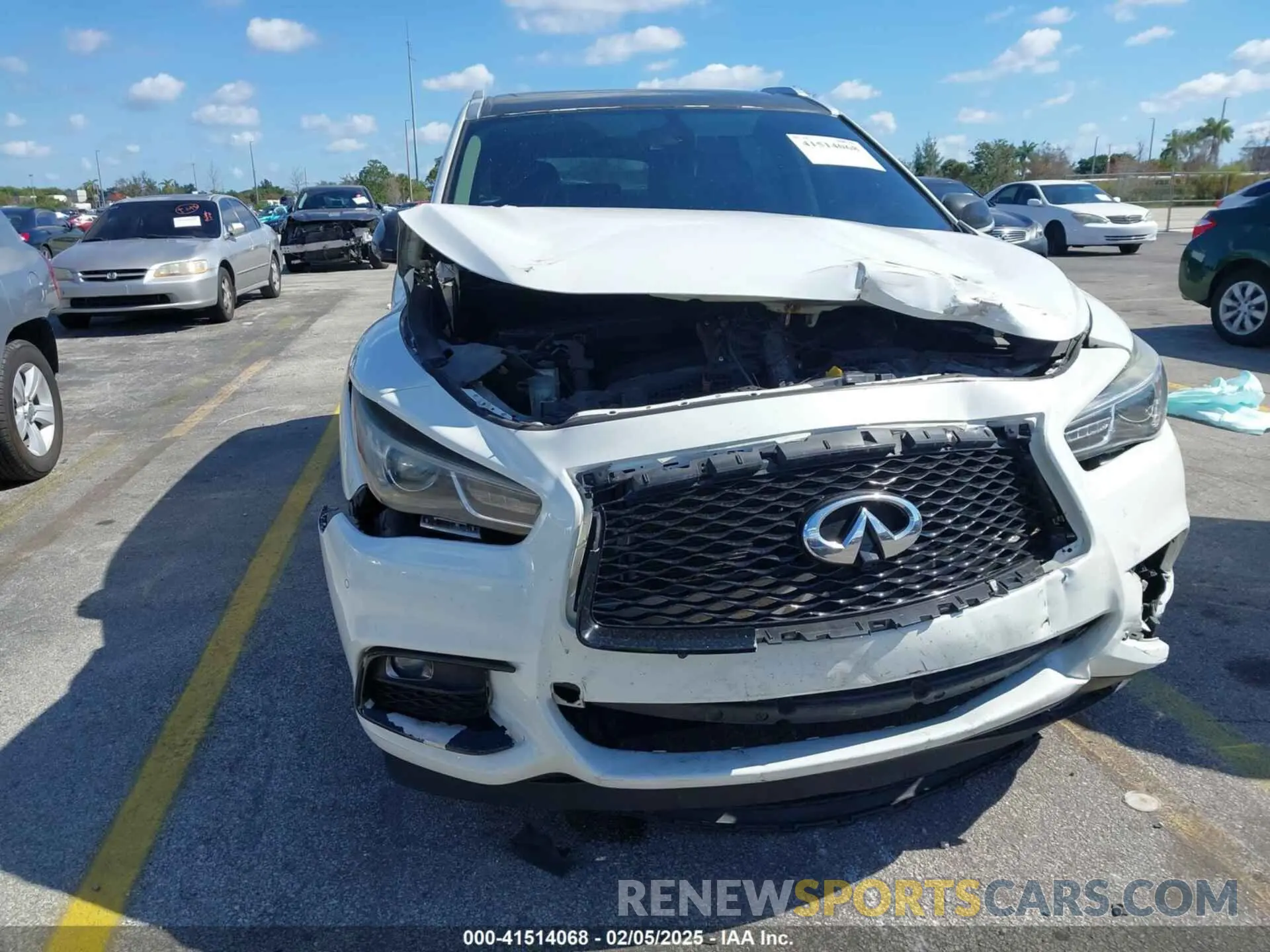 6 Photograph of a damaged car 5N1DL0MN6KC502748 INFINITI QX60 2019