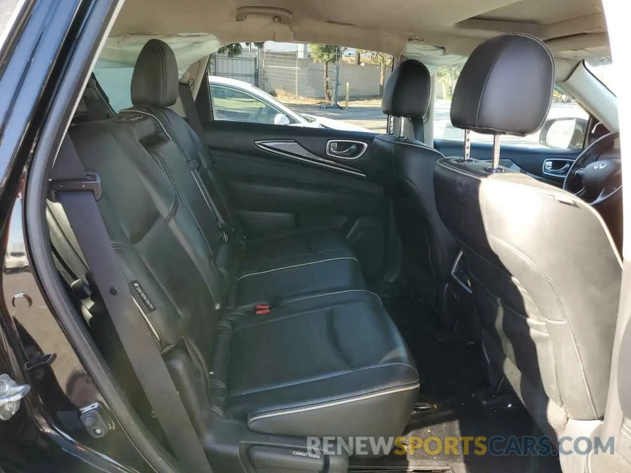 11 Photograph of a damaged car 5N1DL0MN6KC516732 INFINITI QX60 2019