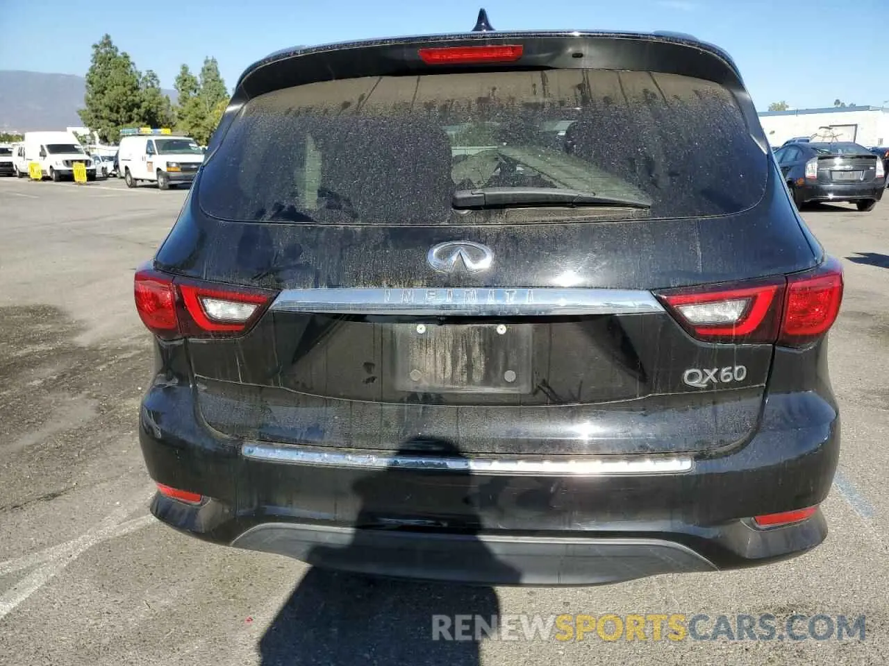 6 Photograph of a damaged car 5N1DL0MN6KC516732 INFINITI QX60 2019