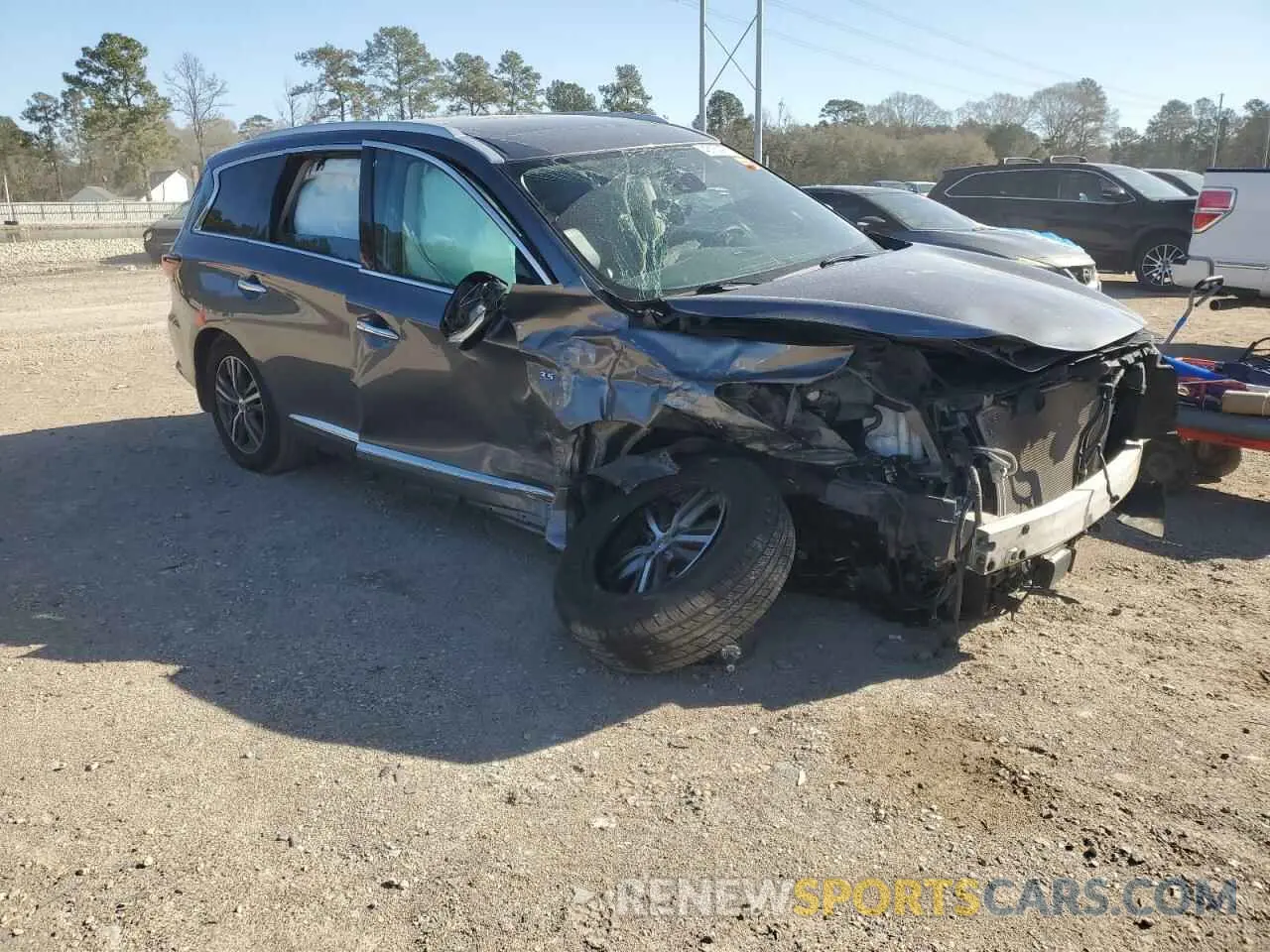 4 Photograph of a damaged car 5N1DL0MN6KC549083 INFINITI QX60 2019
