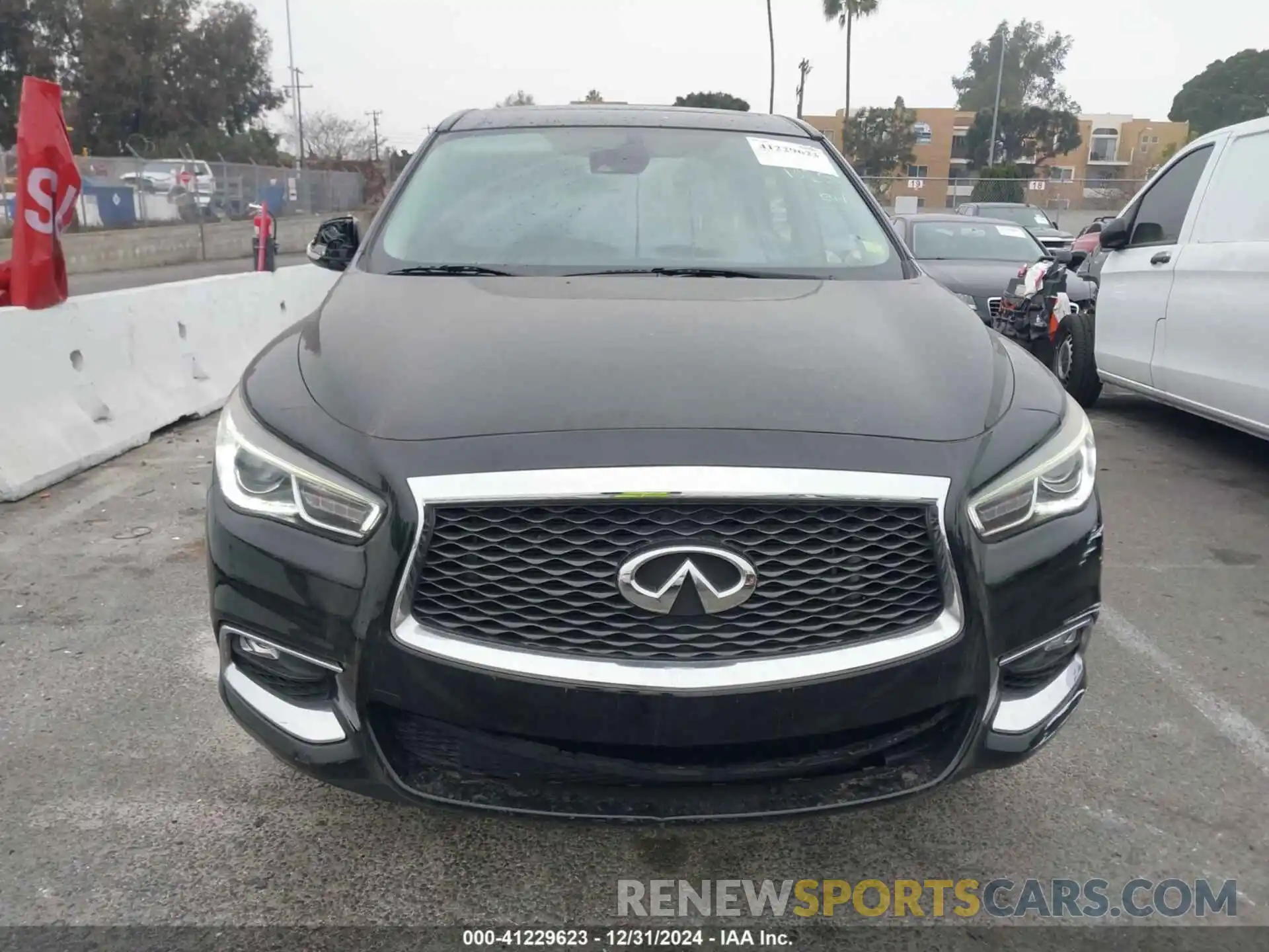 13 Photograph of a damaged car 5N1DL0MN7KC500202 INFINITI QX60 2019