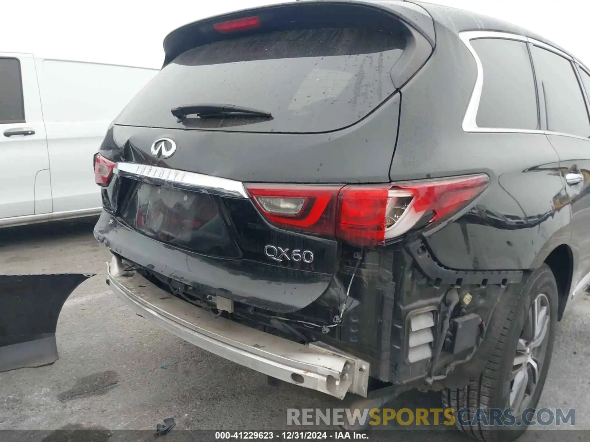 6 Photograph of a damaged car 5N1DL0MN7KC500202 INFINITI QX60 2019