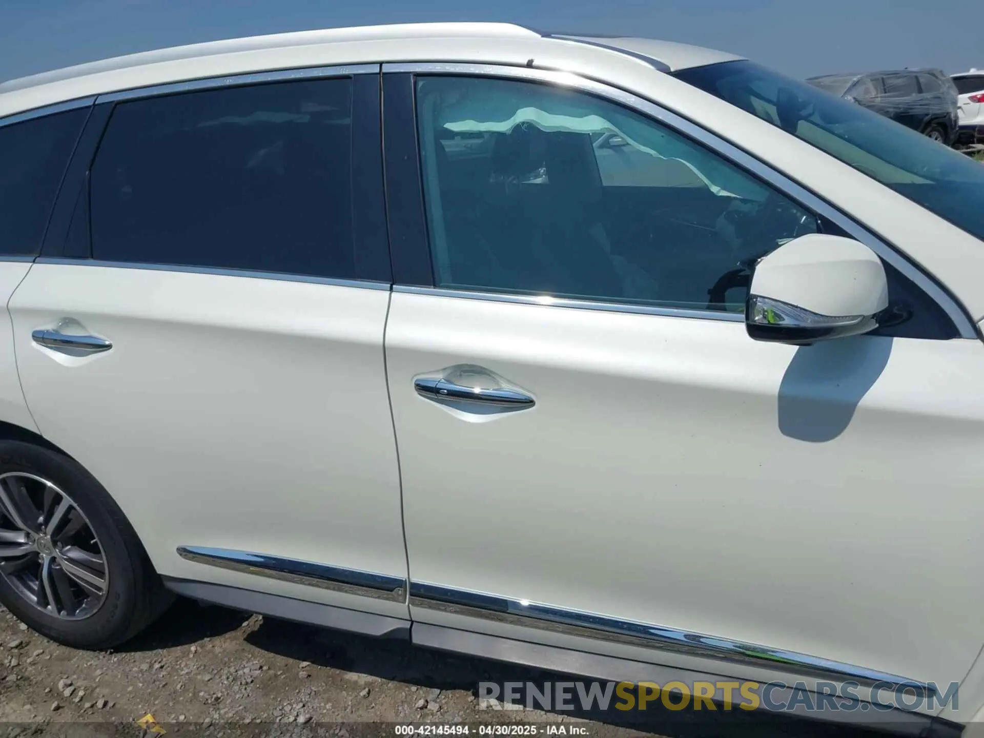 13 Photograph of a damaged car 5N1DL0MN7KC501009 INFINITI QX60 2019