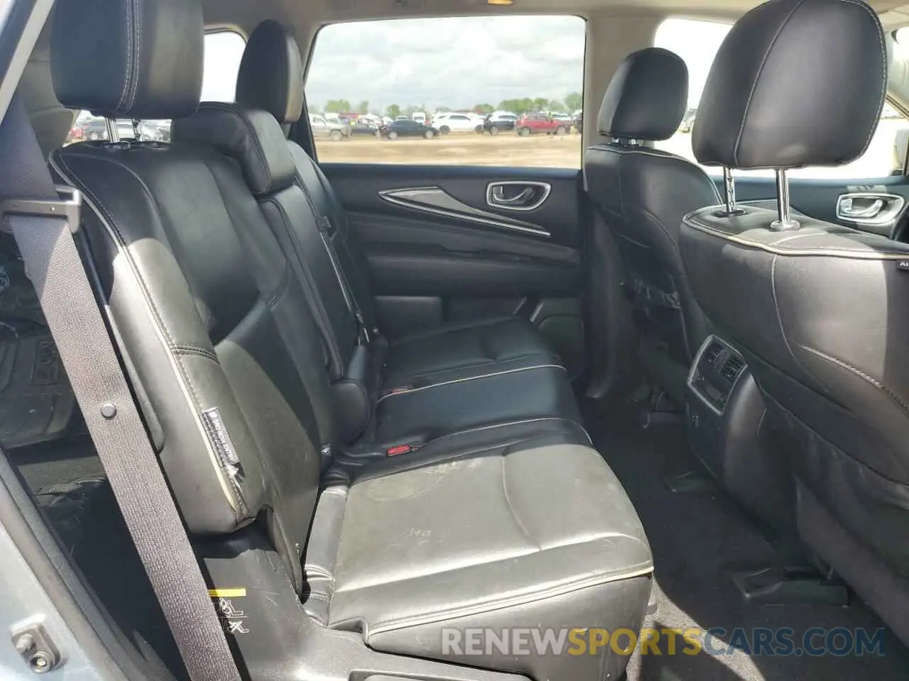 12 Photograph of a damaged car 5N1DL0MN7KC503343 INFINITI QX60 2019