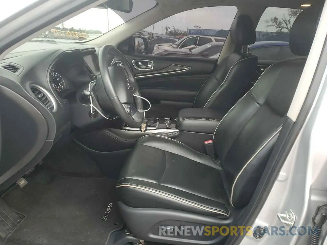7 Photograph of a damaged car 5N1DL0MN7KC526315 INFINITI QX60 2019