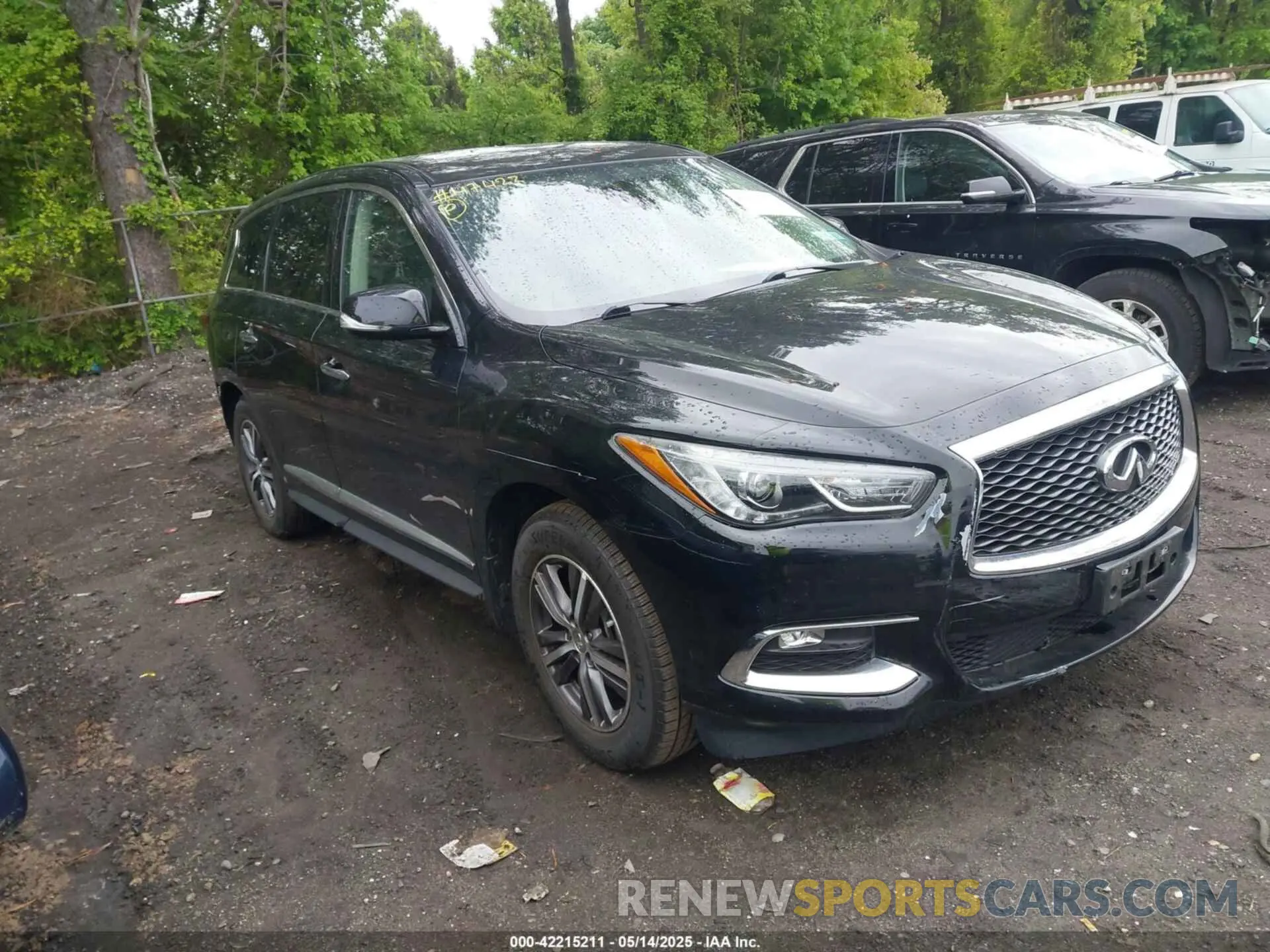 1 Photograph of a damaged car 5N1DL0MN7KC530395 INFINITI QX60 2019