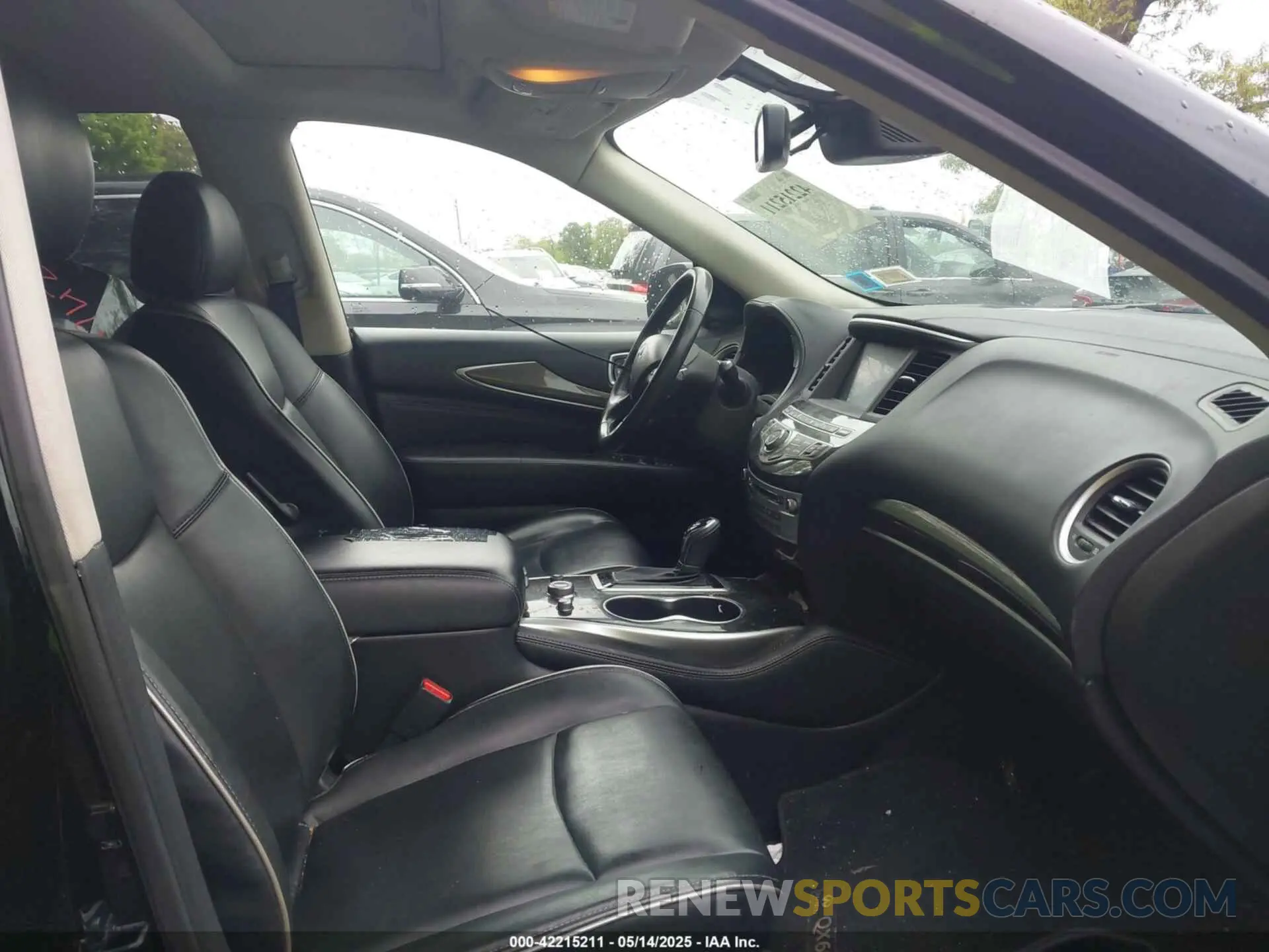 5 Photograph of a damaged car 5N1DL0MN7KC530395 INFINITI QX60 2019