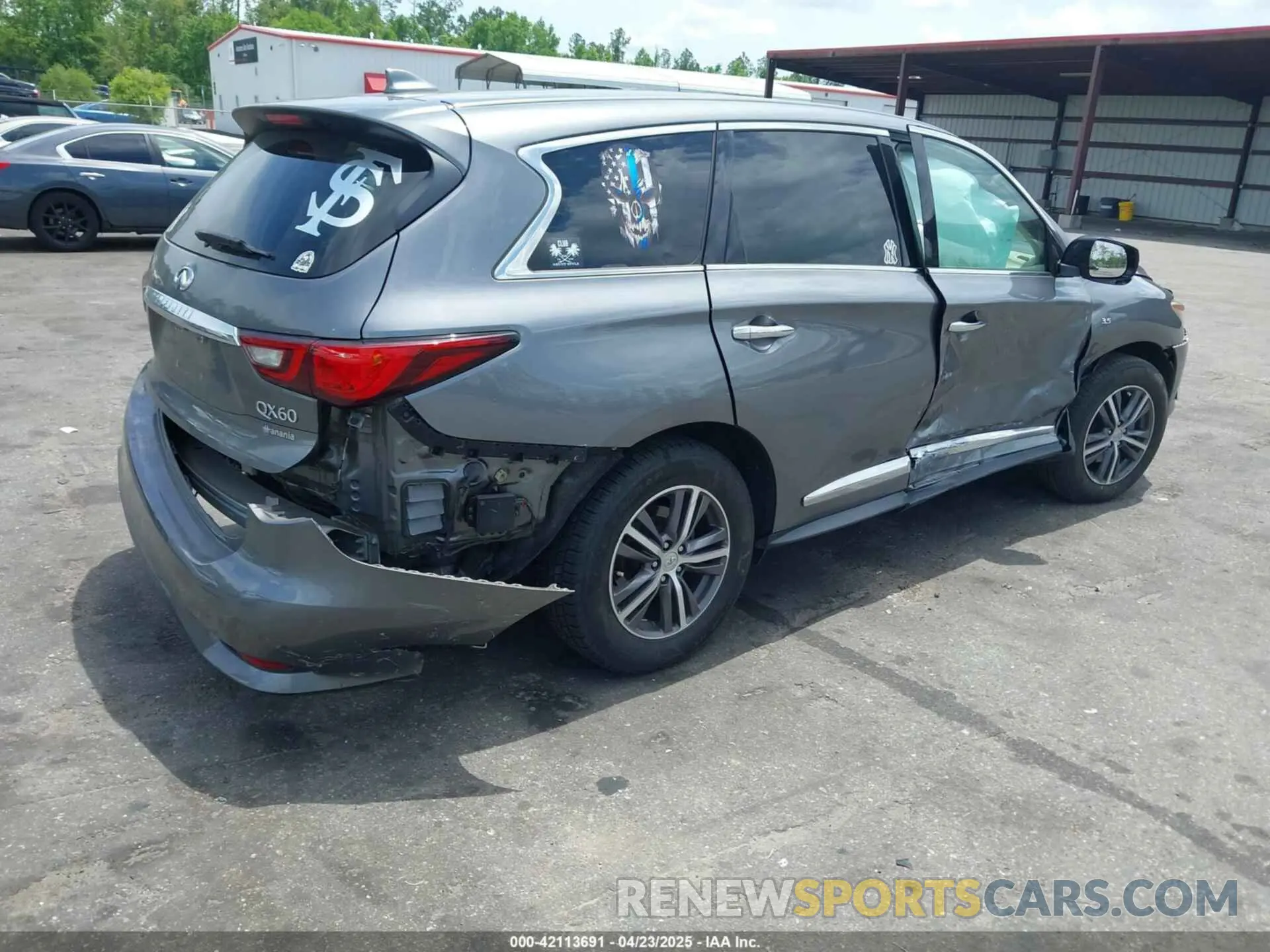 4 Photograph of a damaged car 5N1DL0MN7KC551313 INFINITI QX60 2019