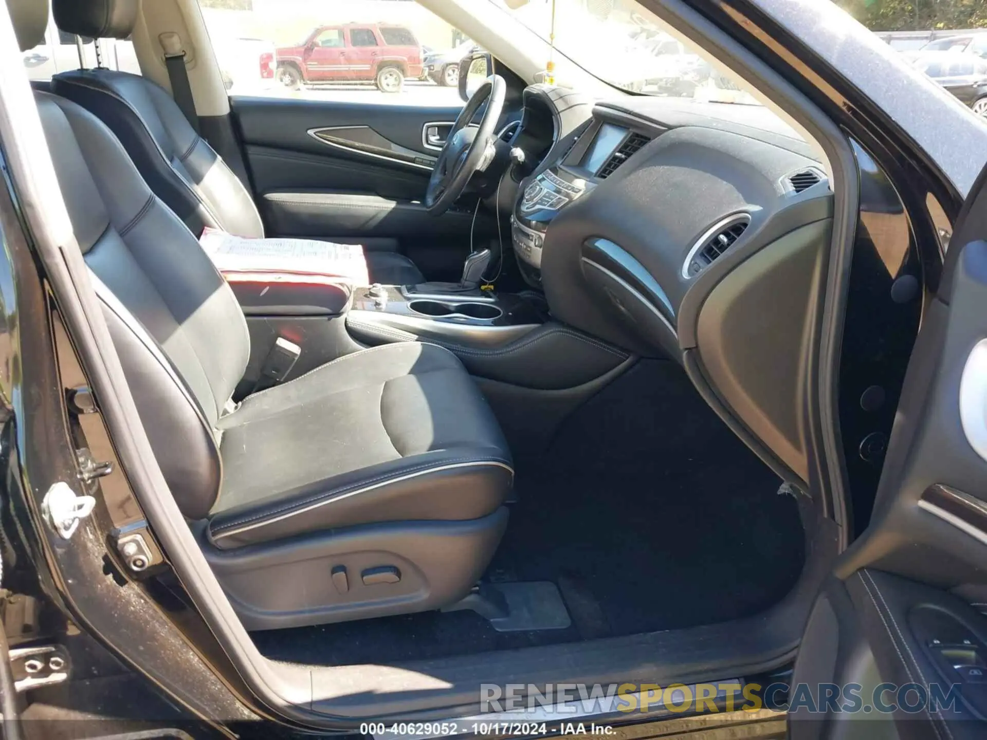 5 Photograph of a damaged car 5N1DL0MN7KC565180 INFINITI QX60 2019