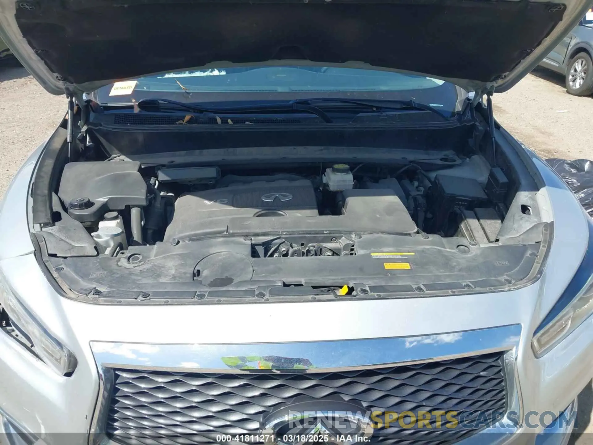 10 Photograph of a damaged car 5N1DL0MN8KC526839 INFINITI QX60 2019