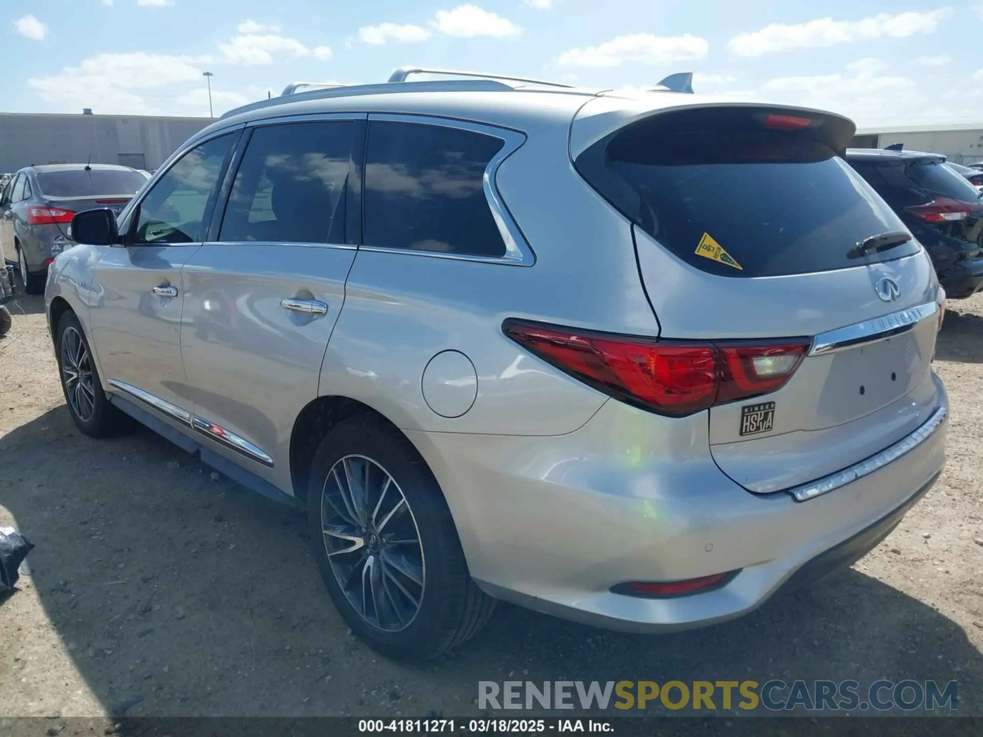 3 Photograph of a damaged car 5N1DL0MN8KC526839 INFINITI QX60 2019