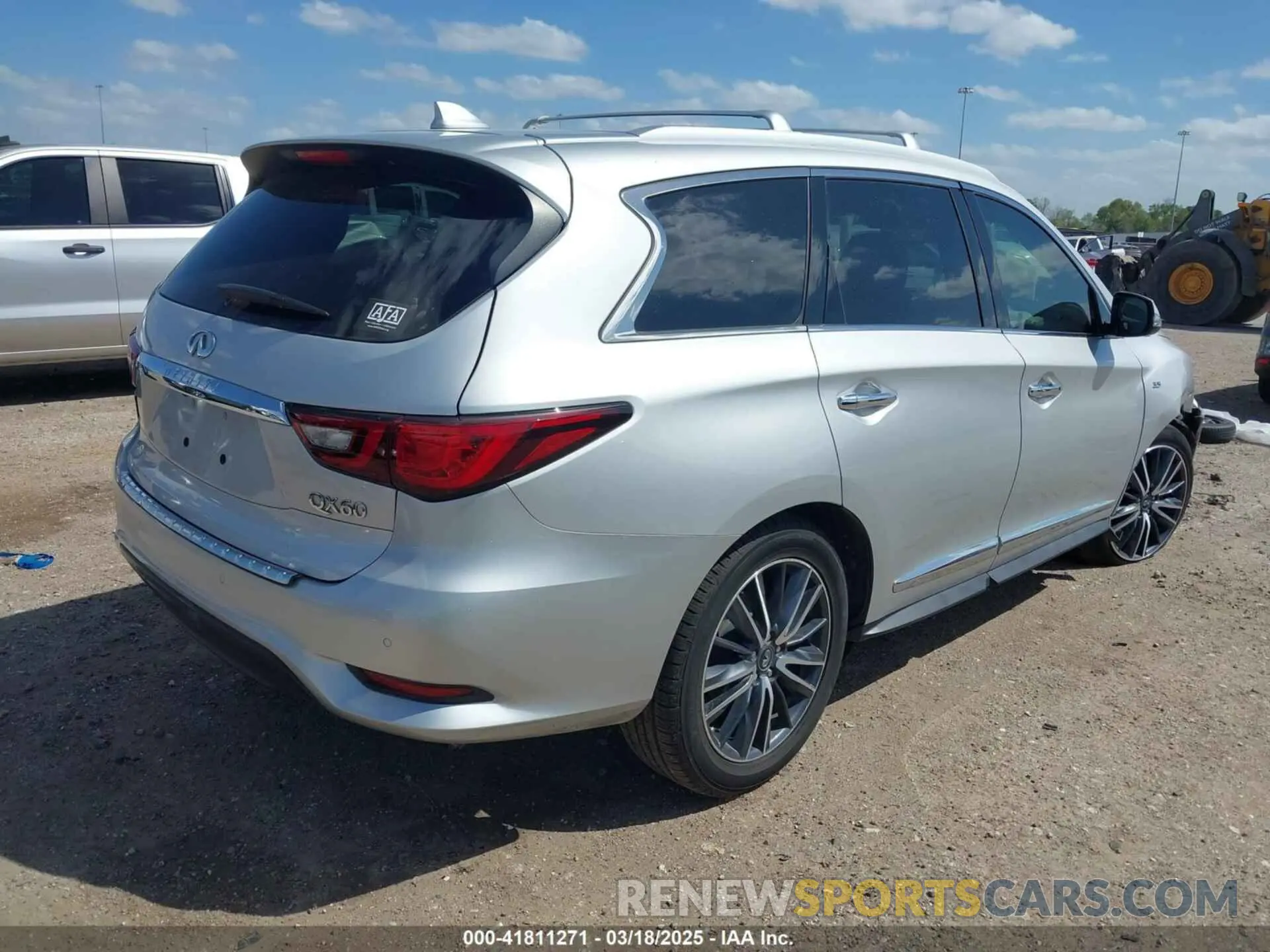 4 Photograph of a damaged car 5N1DL0MN8KC526839 INFINITI QX60 2019