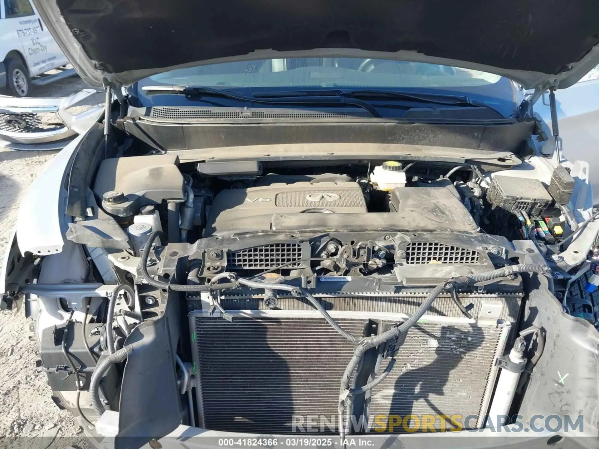 10 Photograph of a damaged car 5N1DL0MN8KC555323 INFINITI QX60 2019